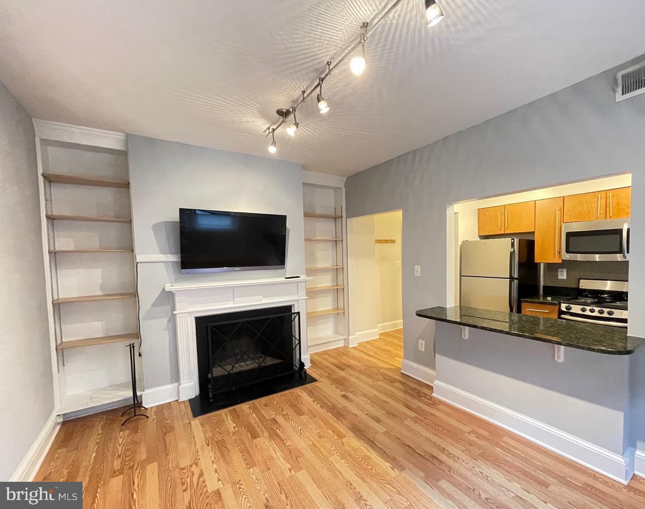 CAPITOL HILL - Residential Lease