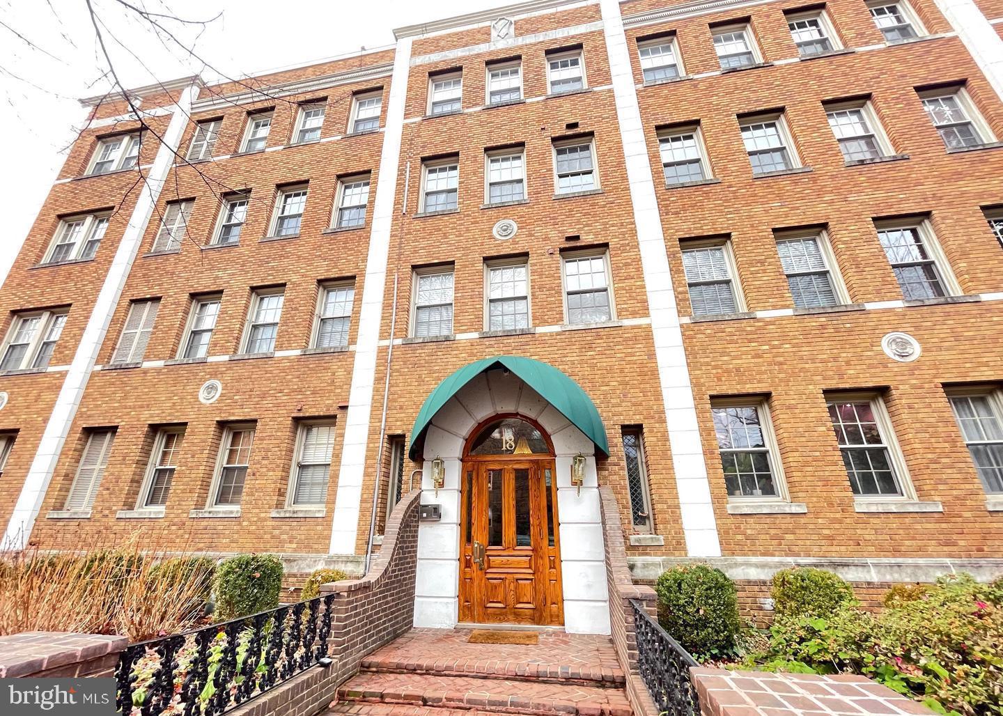 CAPITOL HILL - Residential Lease