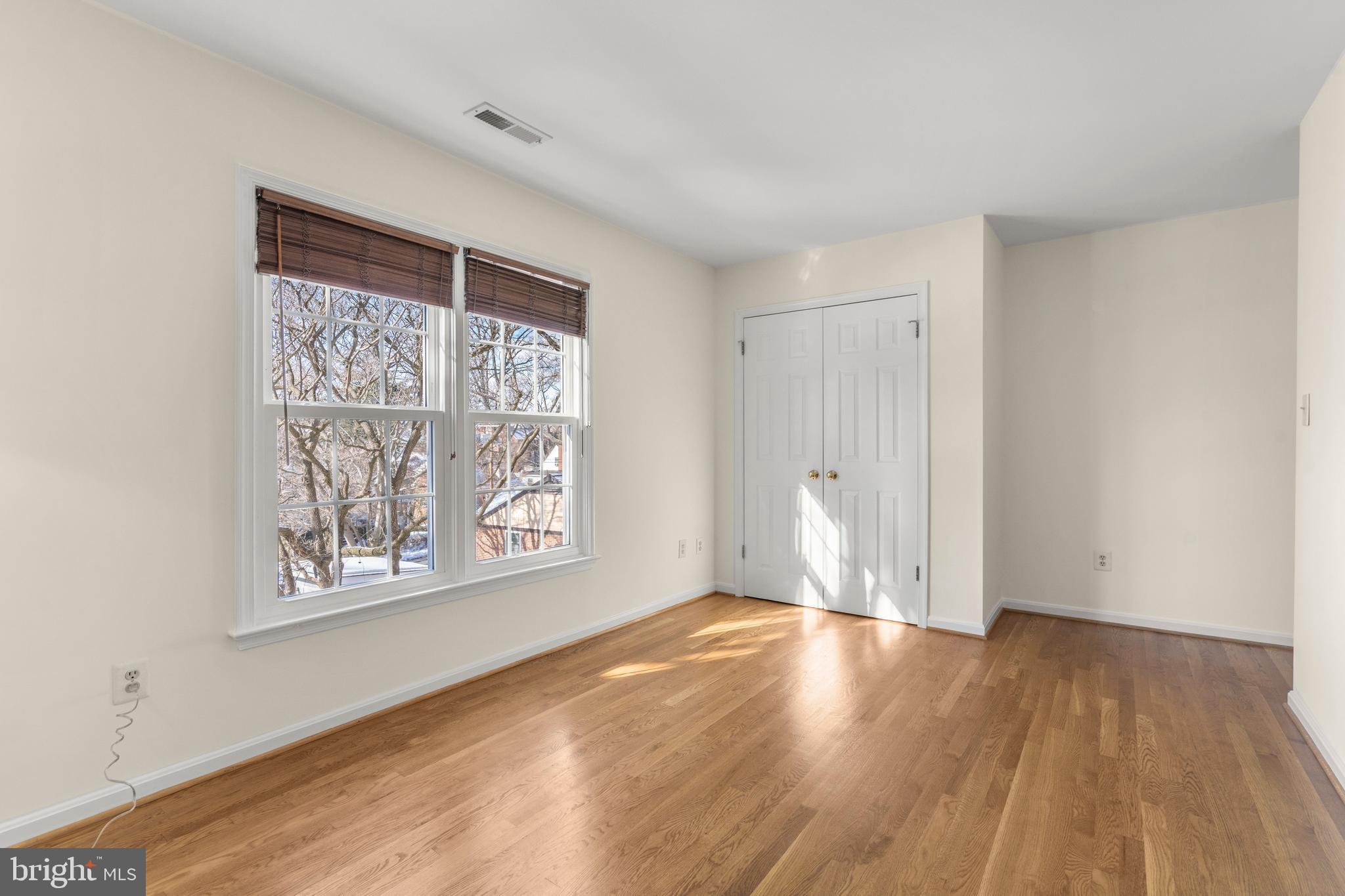 LACEY FOREST - Residential