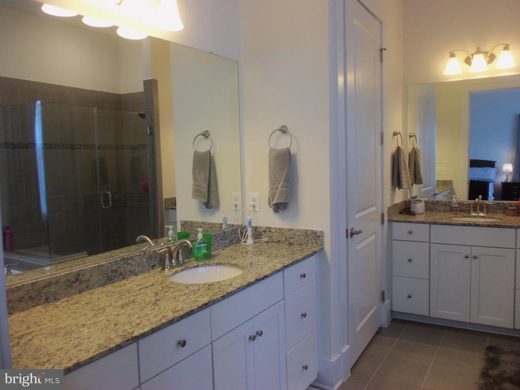 HARBOR STATION - Residential Lease