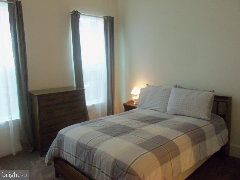 HARBOR STATION - Residential Lease