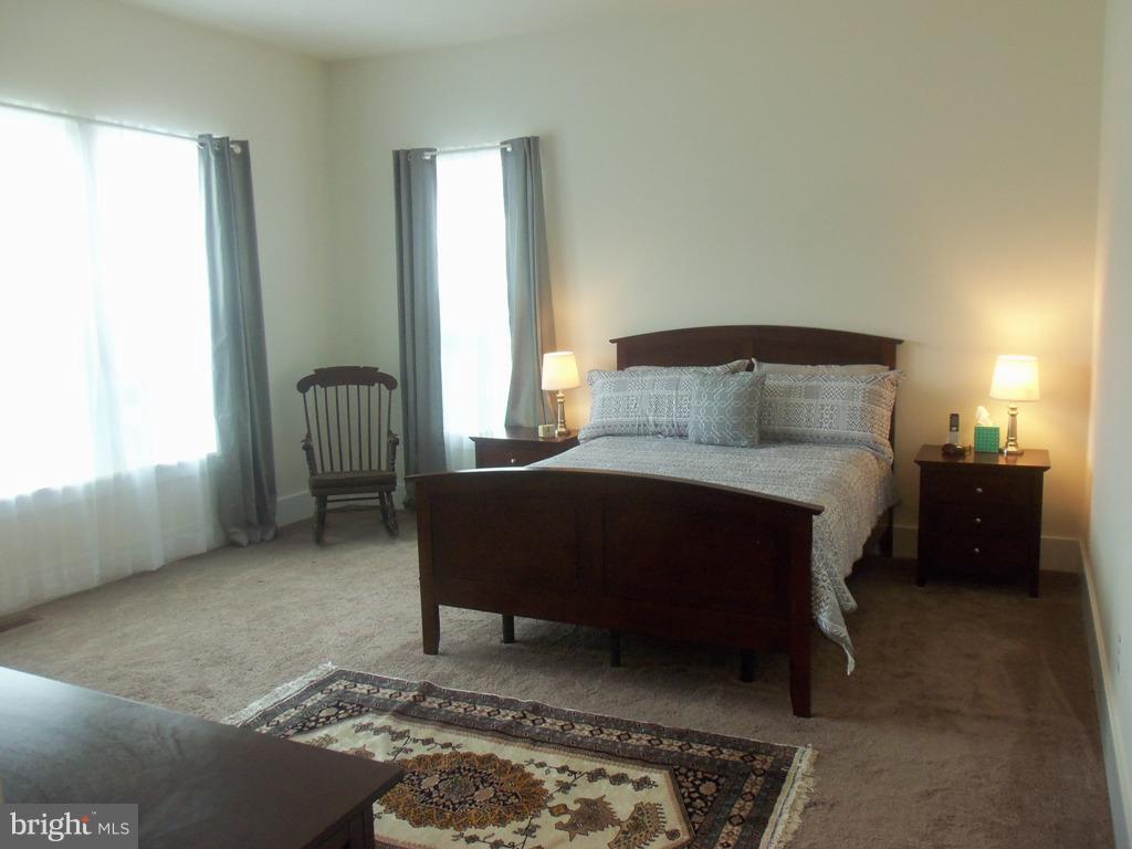 HARBOR STATION - Residential Lease