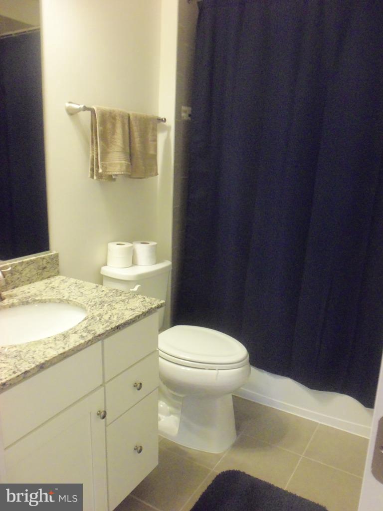 HARBOR STATION - Residential Lease