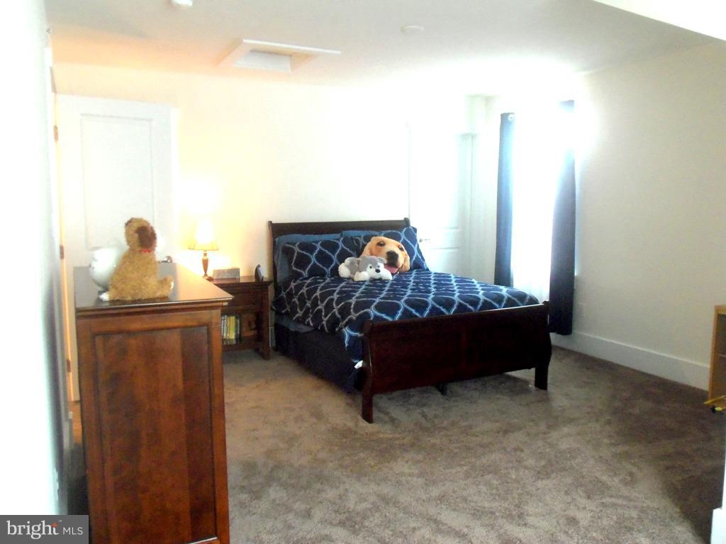 HARBOR STATION - Residential Lease