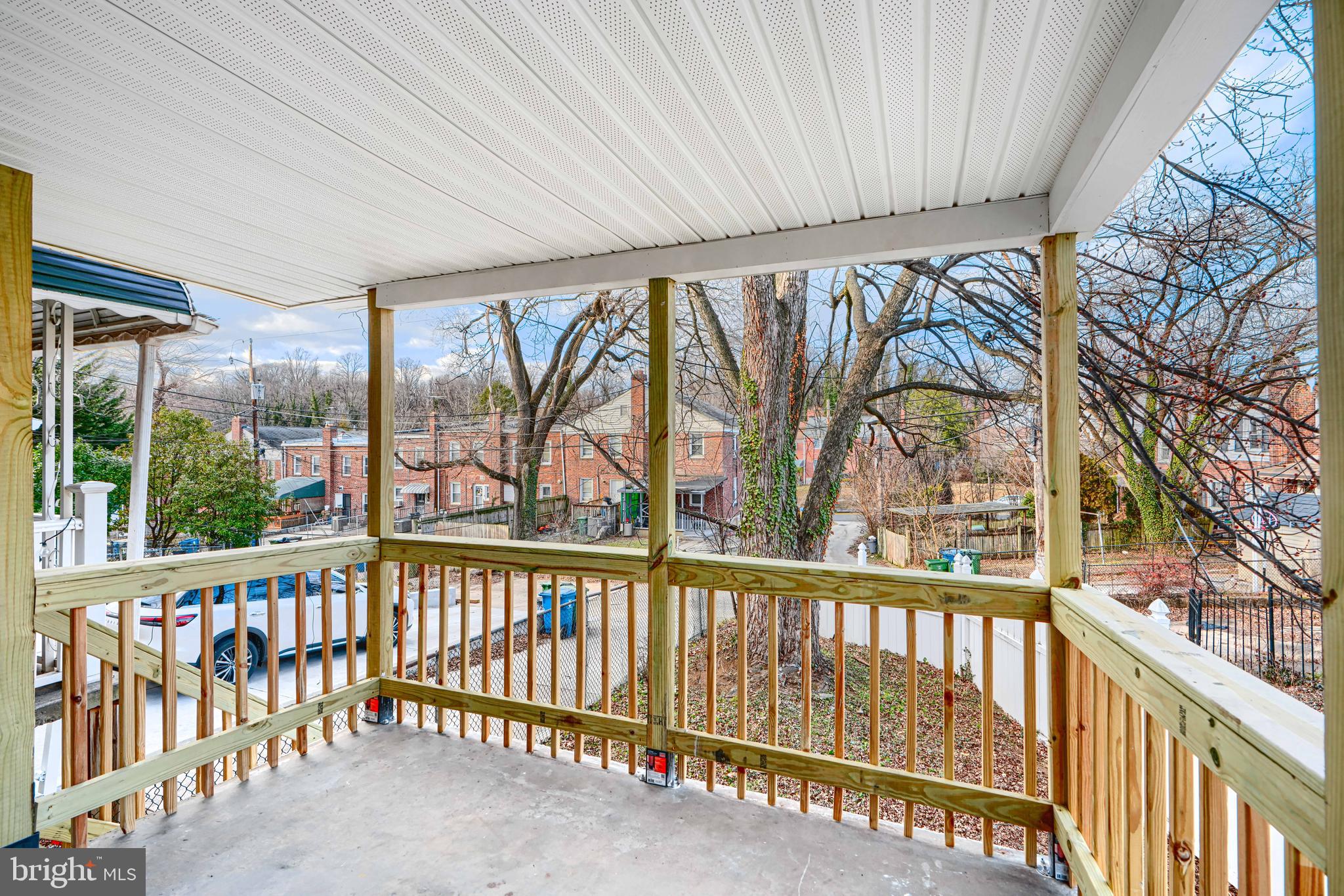 UPLANDS - Residential