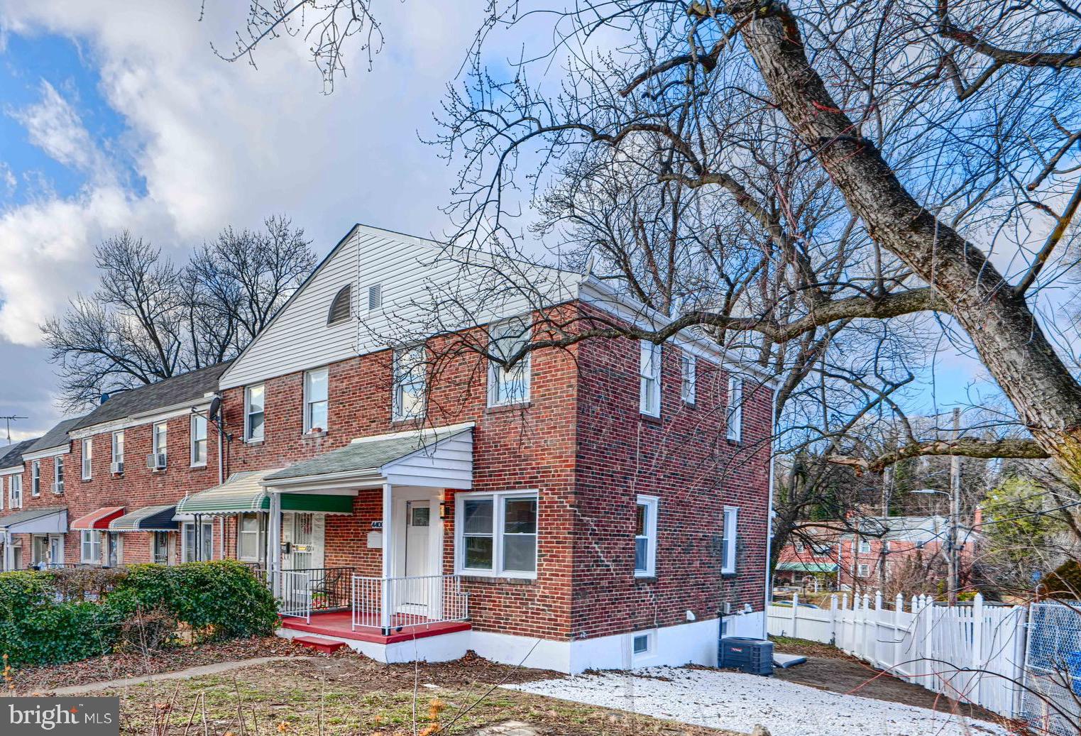 UPLANDS - Residential