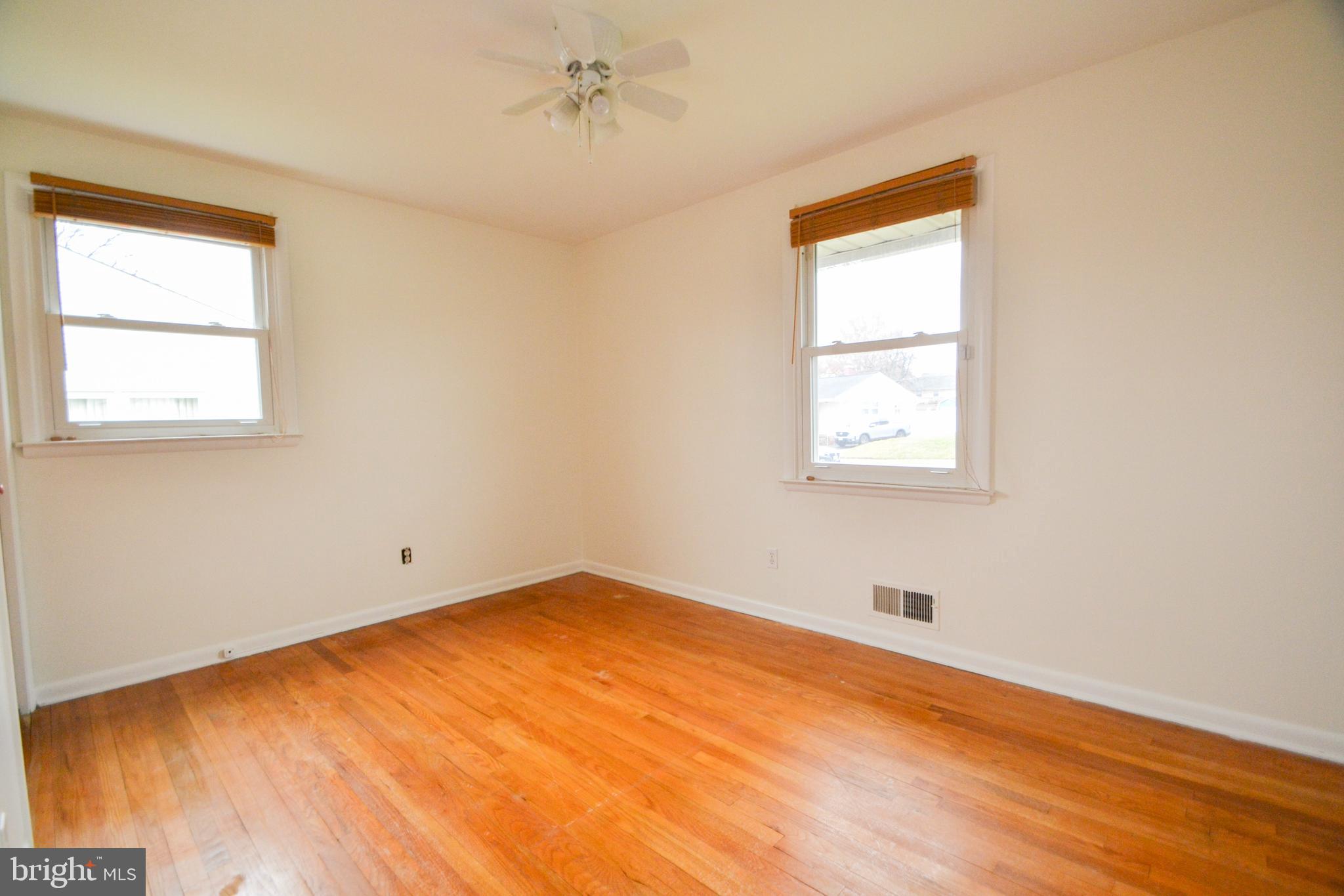 FEATHERBED PARK - Residential