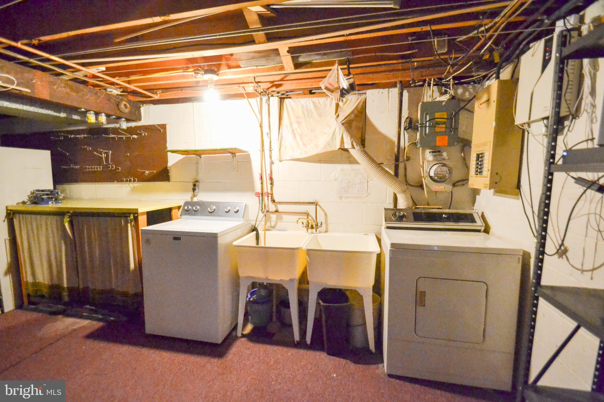 FEATHERBED PARK - Residential