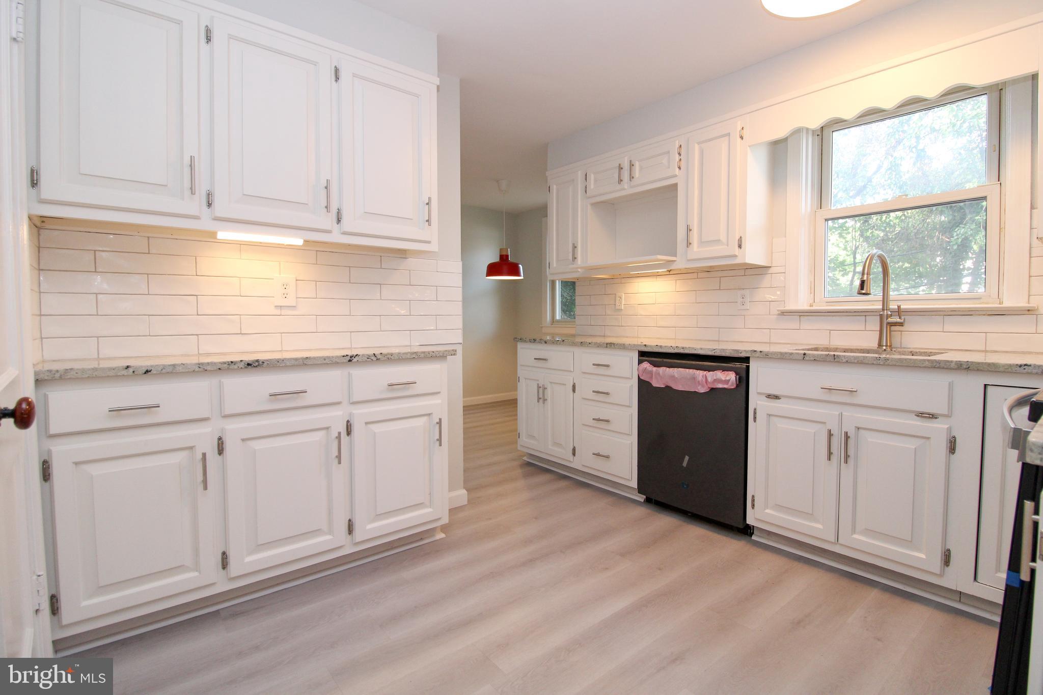 SUNNYBROOK - Residential