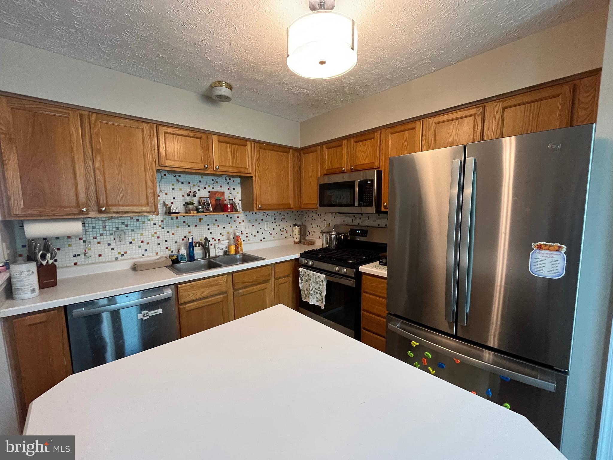 514 MACINTOSH CIRCLE