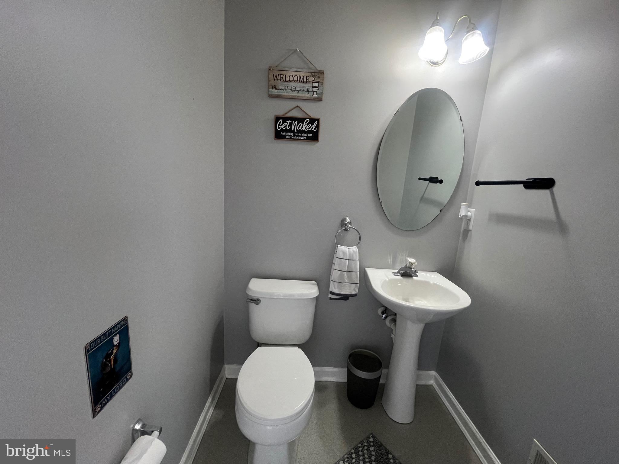 514 MACINTOSH CIRCLE