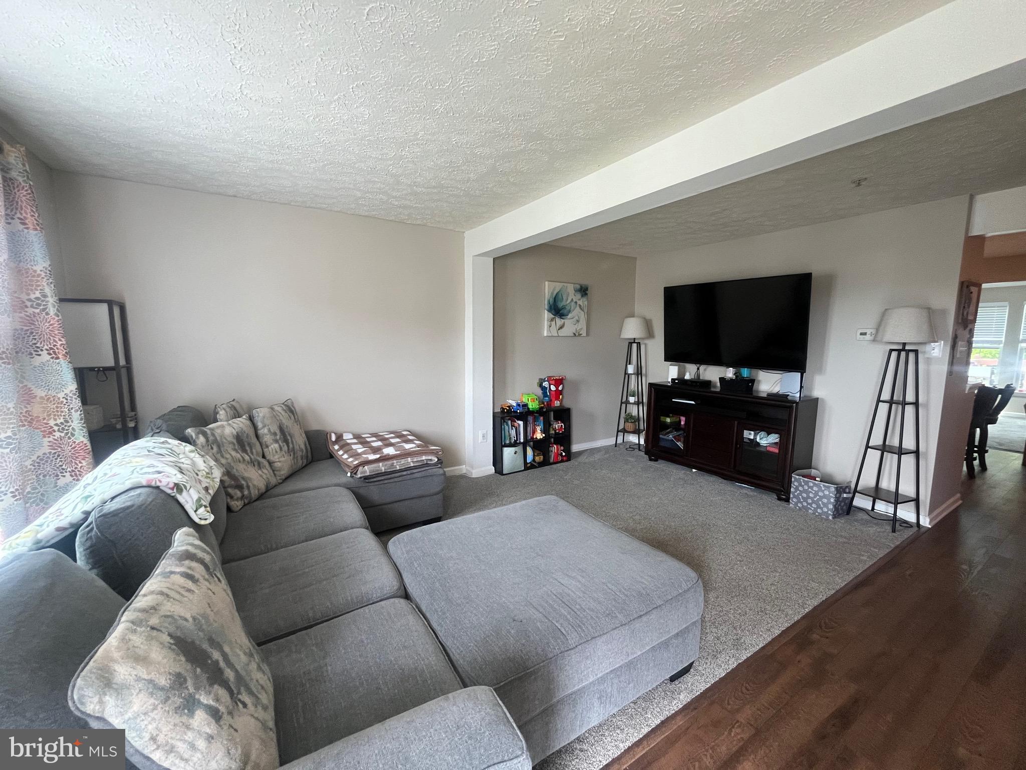 514 MACINTOSH CIRCLE