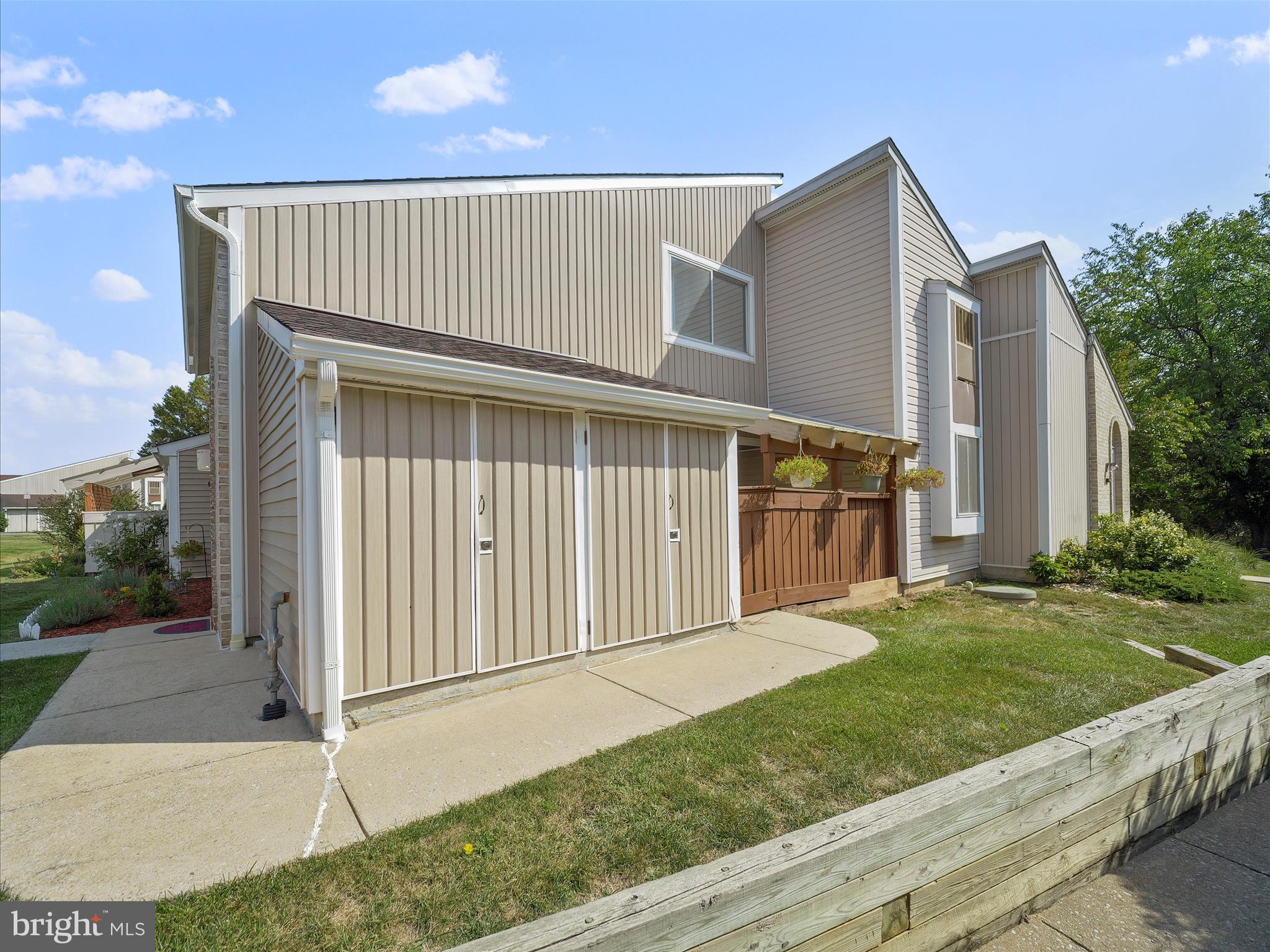 WOODLANDS NORTH - Residential