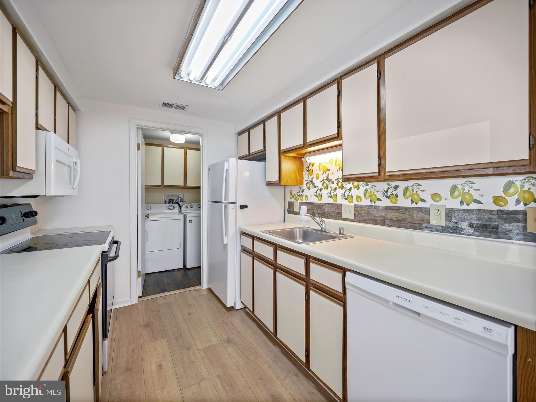 WOODLANDS NORTH - Residential