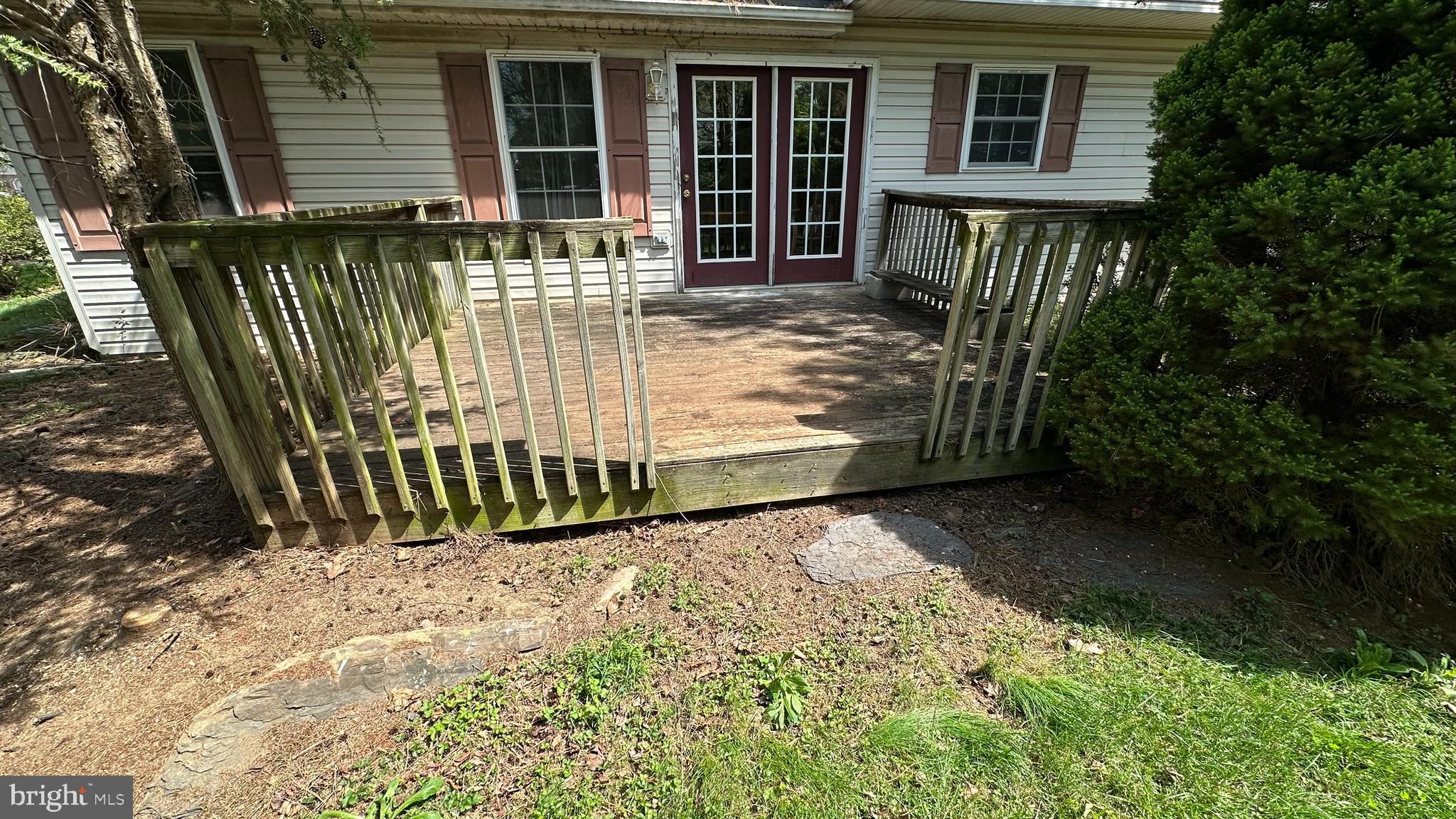 HAMPTON HILLS - Residential