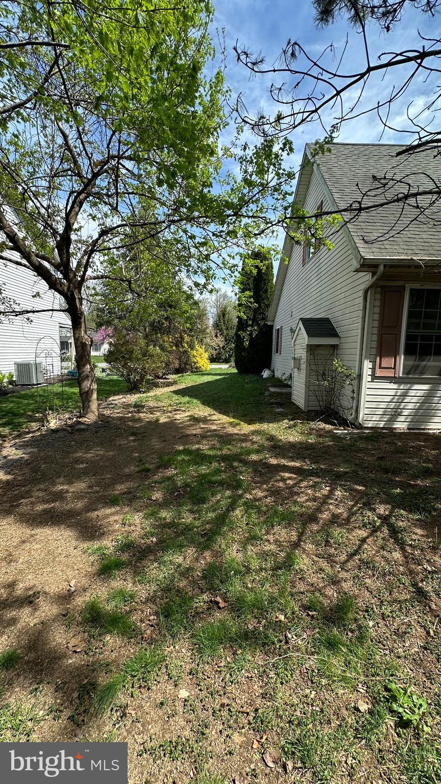 HAMPTON HILLS - Residential