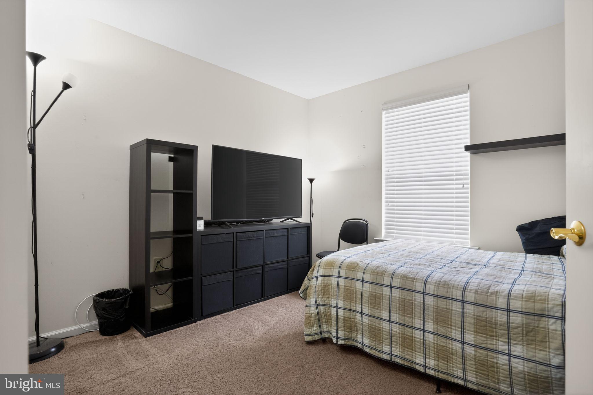 VILL AT COUNTRY VIEW - Residential