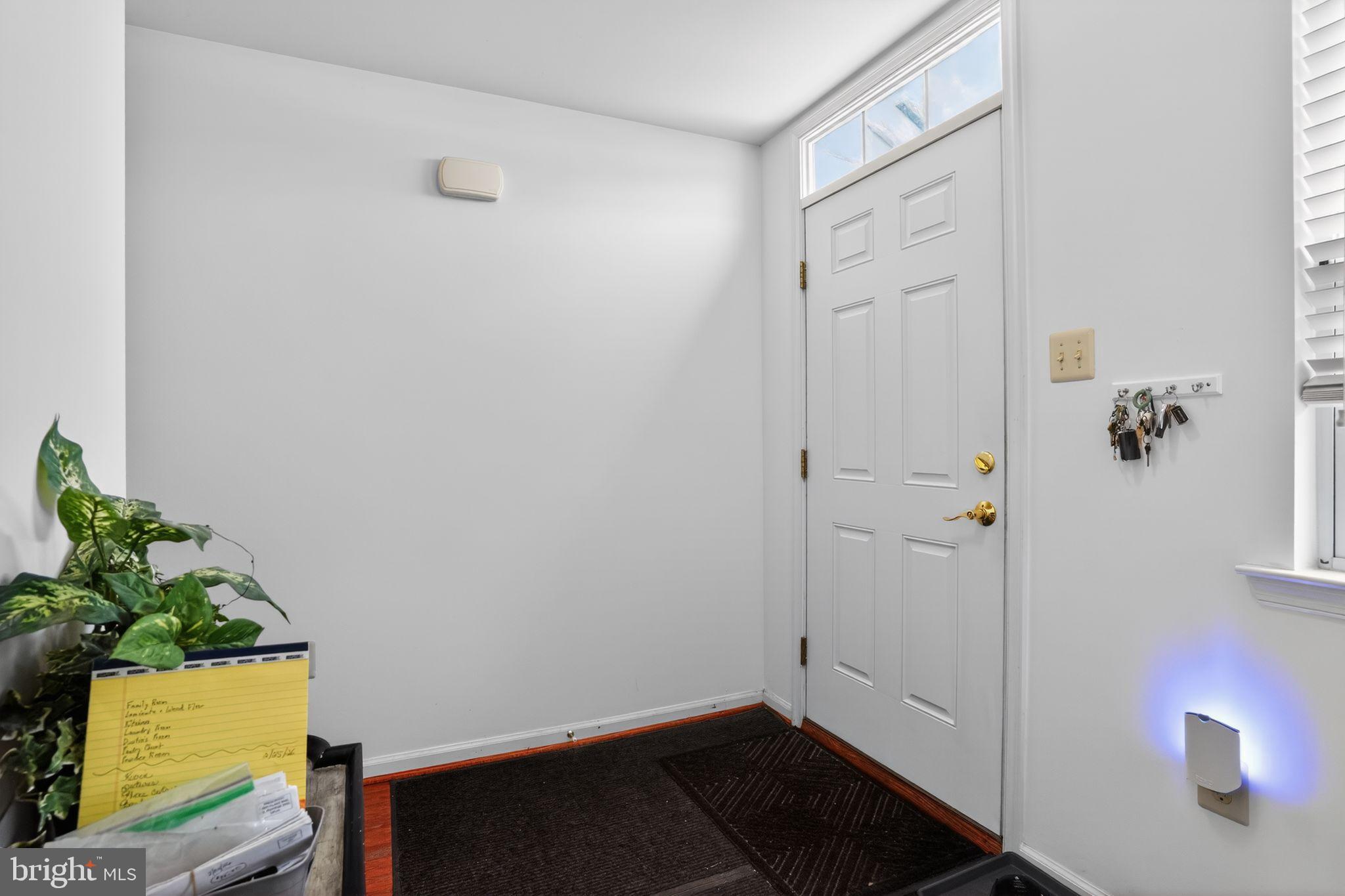 VILL AT COUNTRY VIEW - Residential