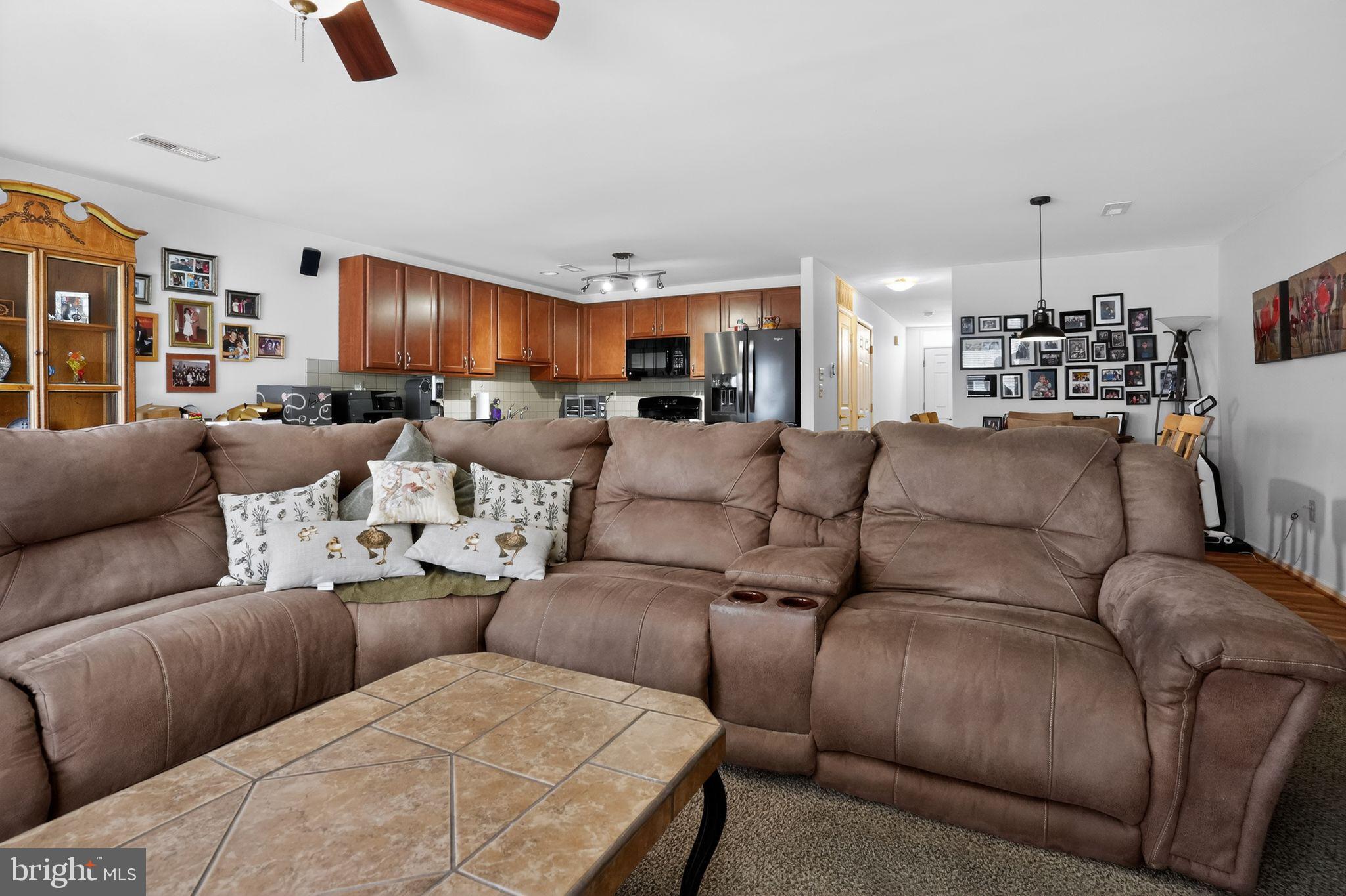 VILL AT COUNTRY VIEW - Residential