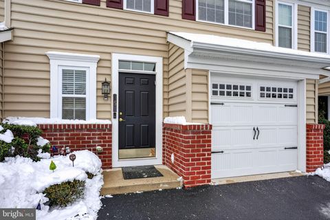Townhouse For Sale - 5 Creek View Court<br/> TELFORD, PA 18969