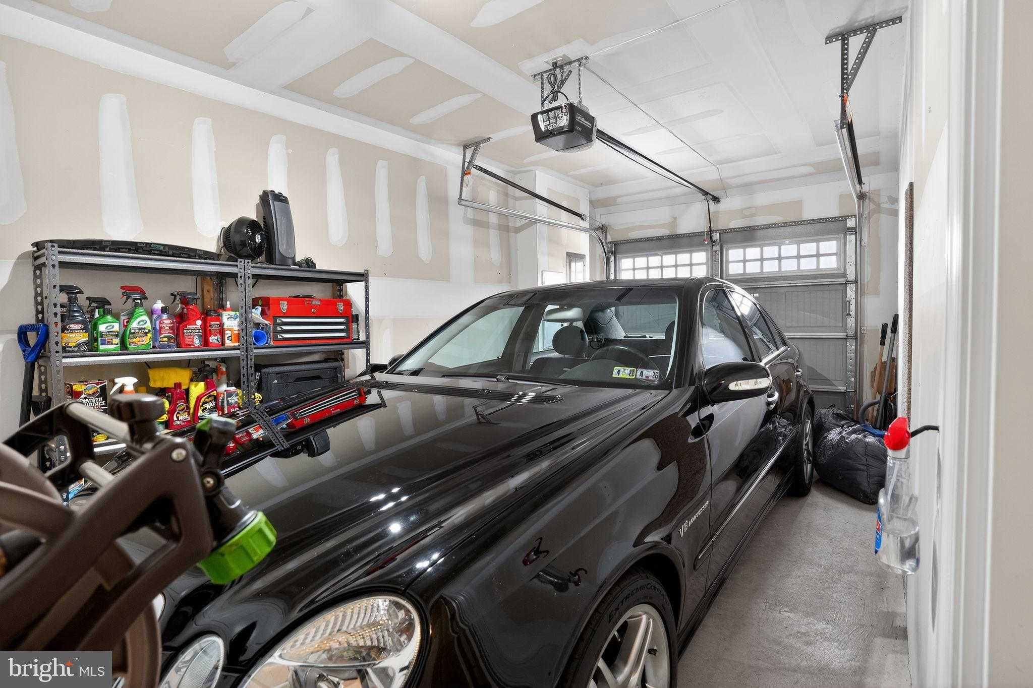 VILL AT COUNTRY VIEW - Residential