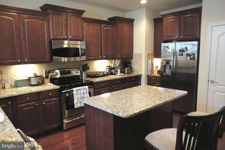 TANYARD SPRINGS - Residential Lease