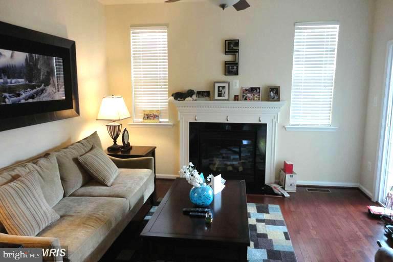 TANYARD SPRINGS - Residential Lease