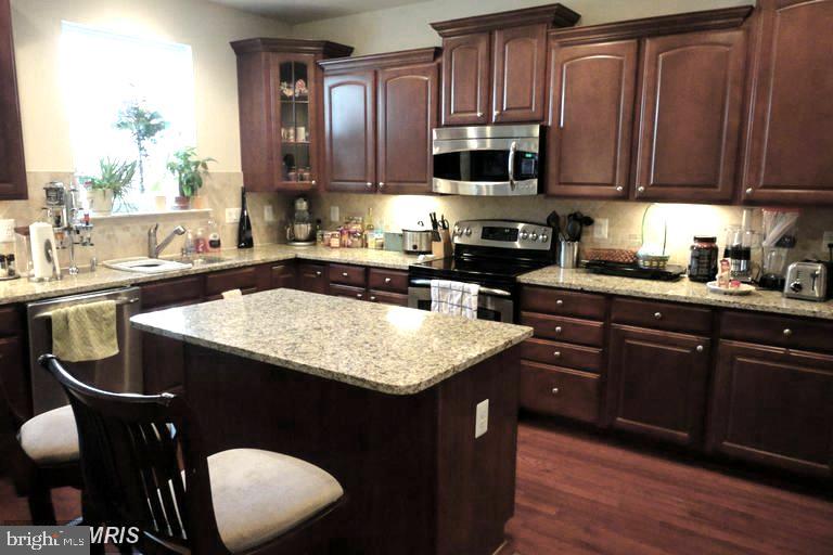 TANYARD SPRINGS - Residential Lease