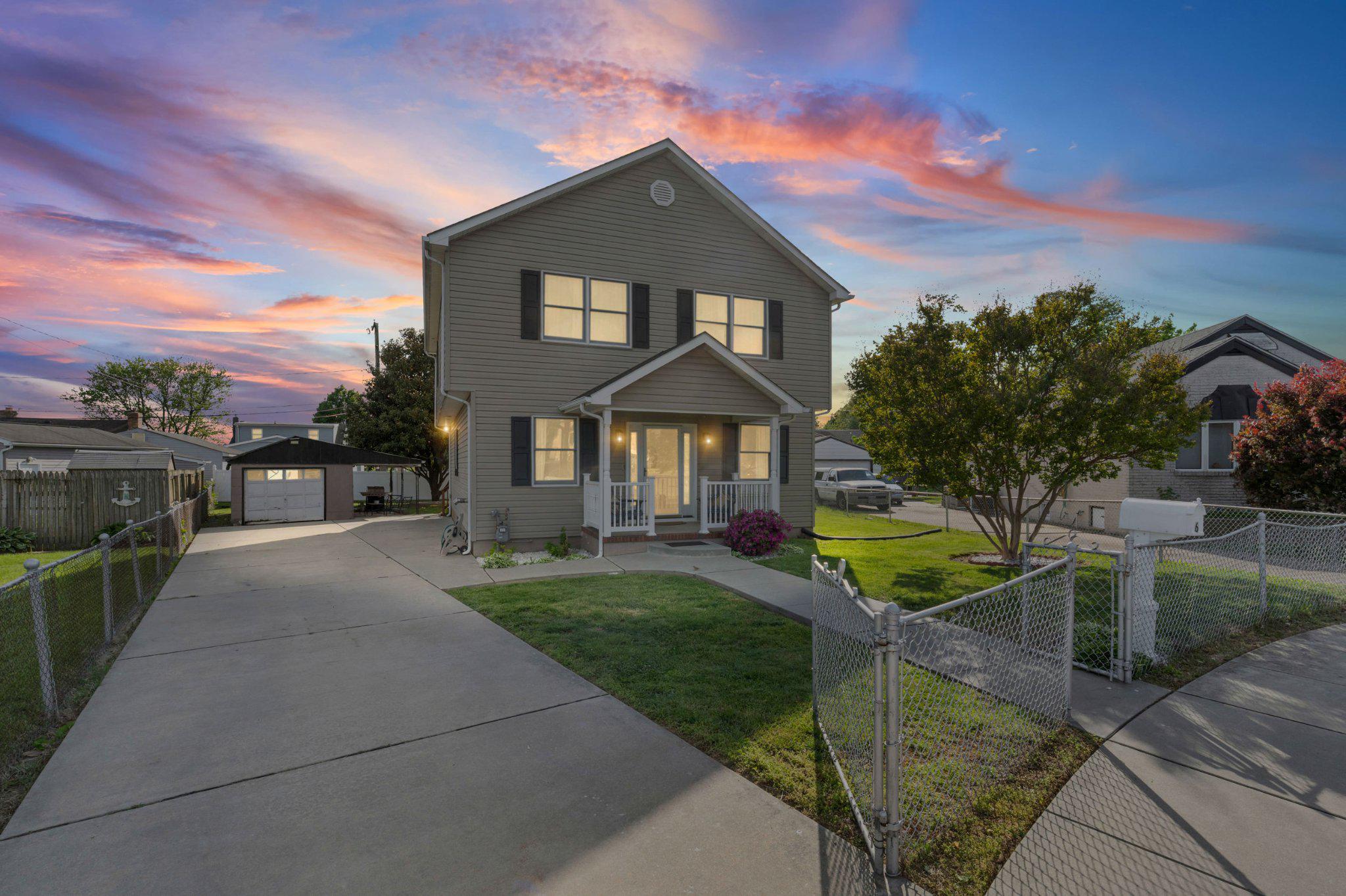 GRAY MANOR - Residential