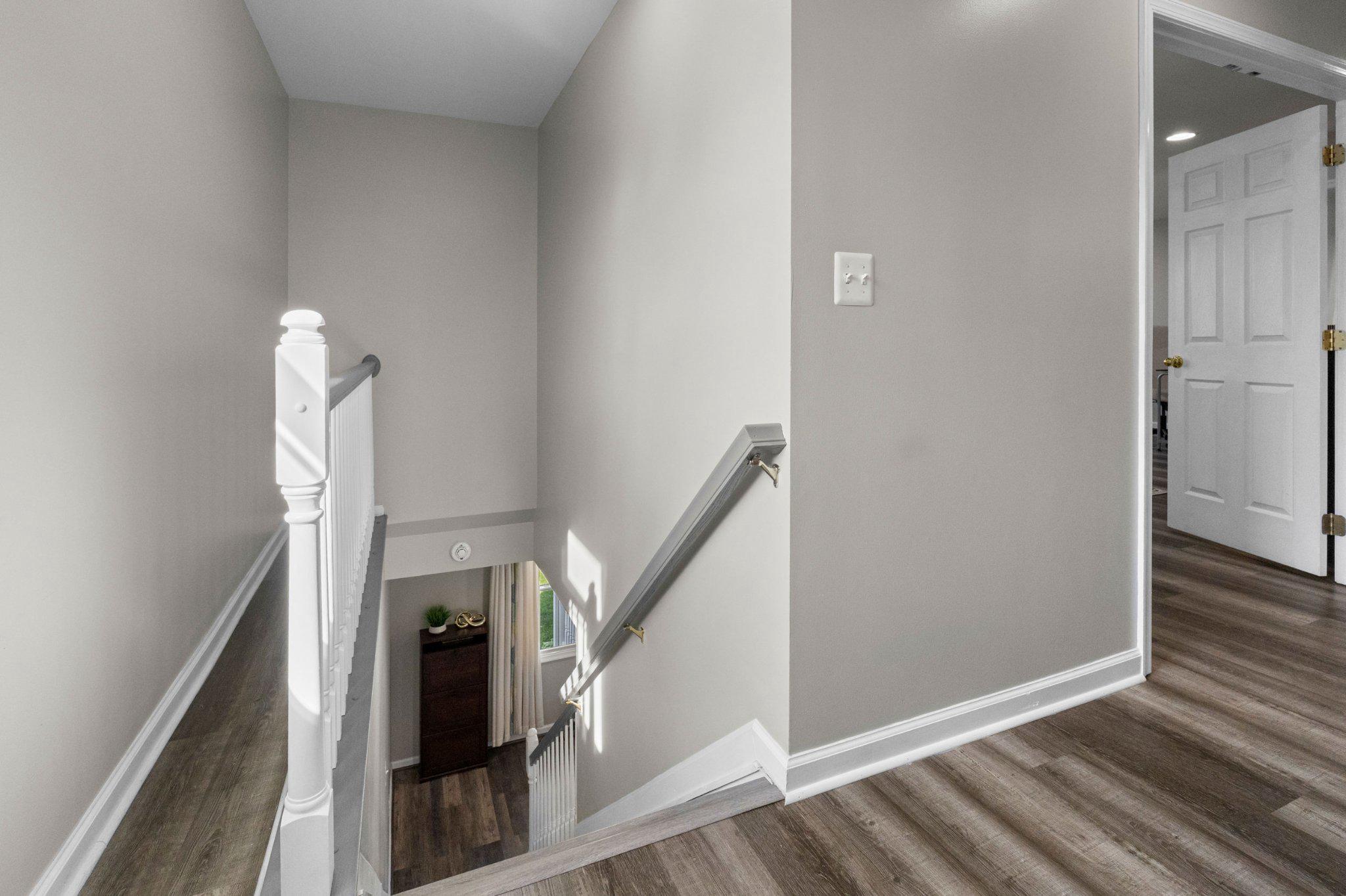 GRAY MANOR - Residential