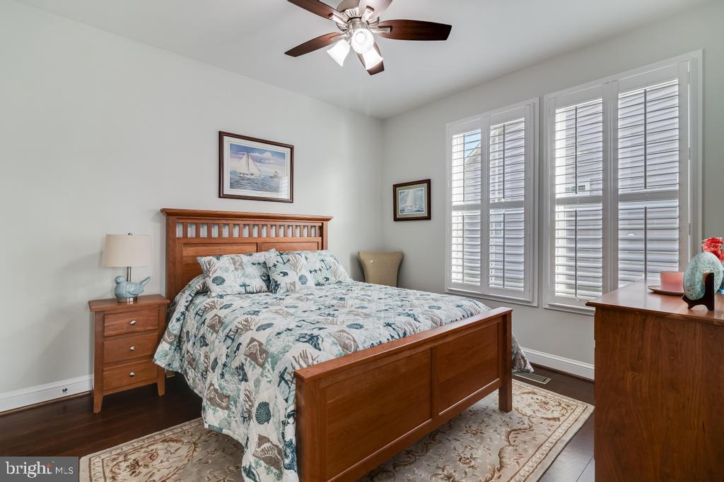 THE HARBOURS AT SOLOMONS ISLAND - Residential