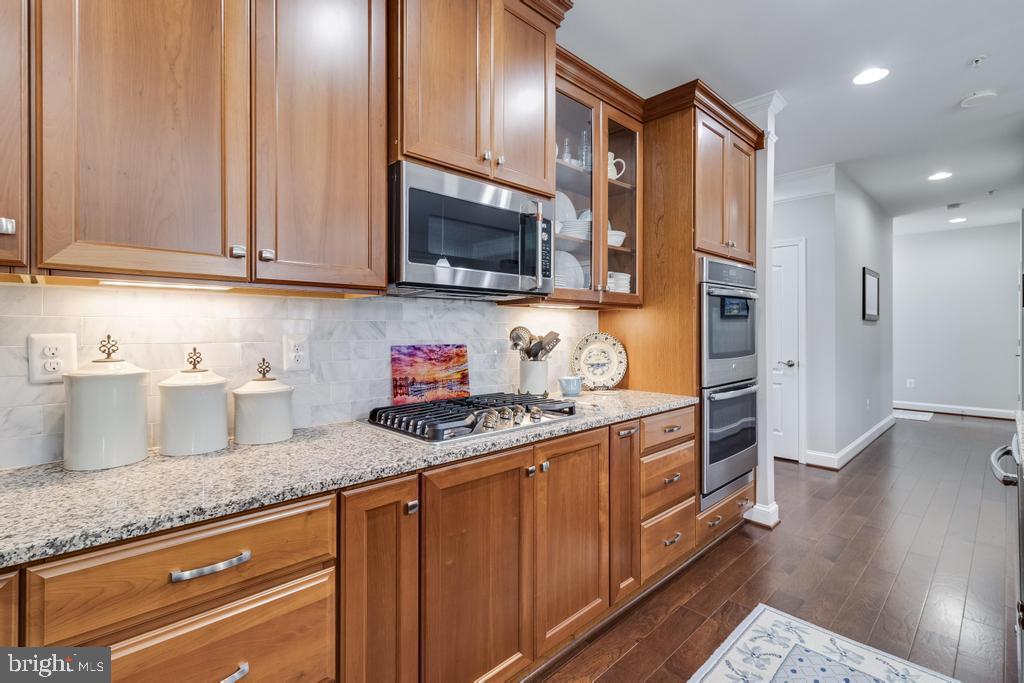 THE HARBOURS AT SOLOMONS ISLAND - Residential