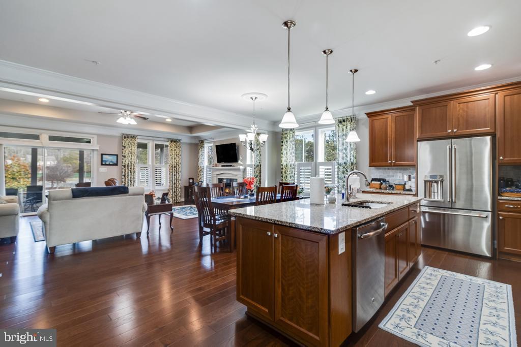 THE HARBOURS AT SOLOMONS ISLAND - Residential