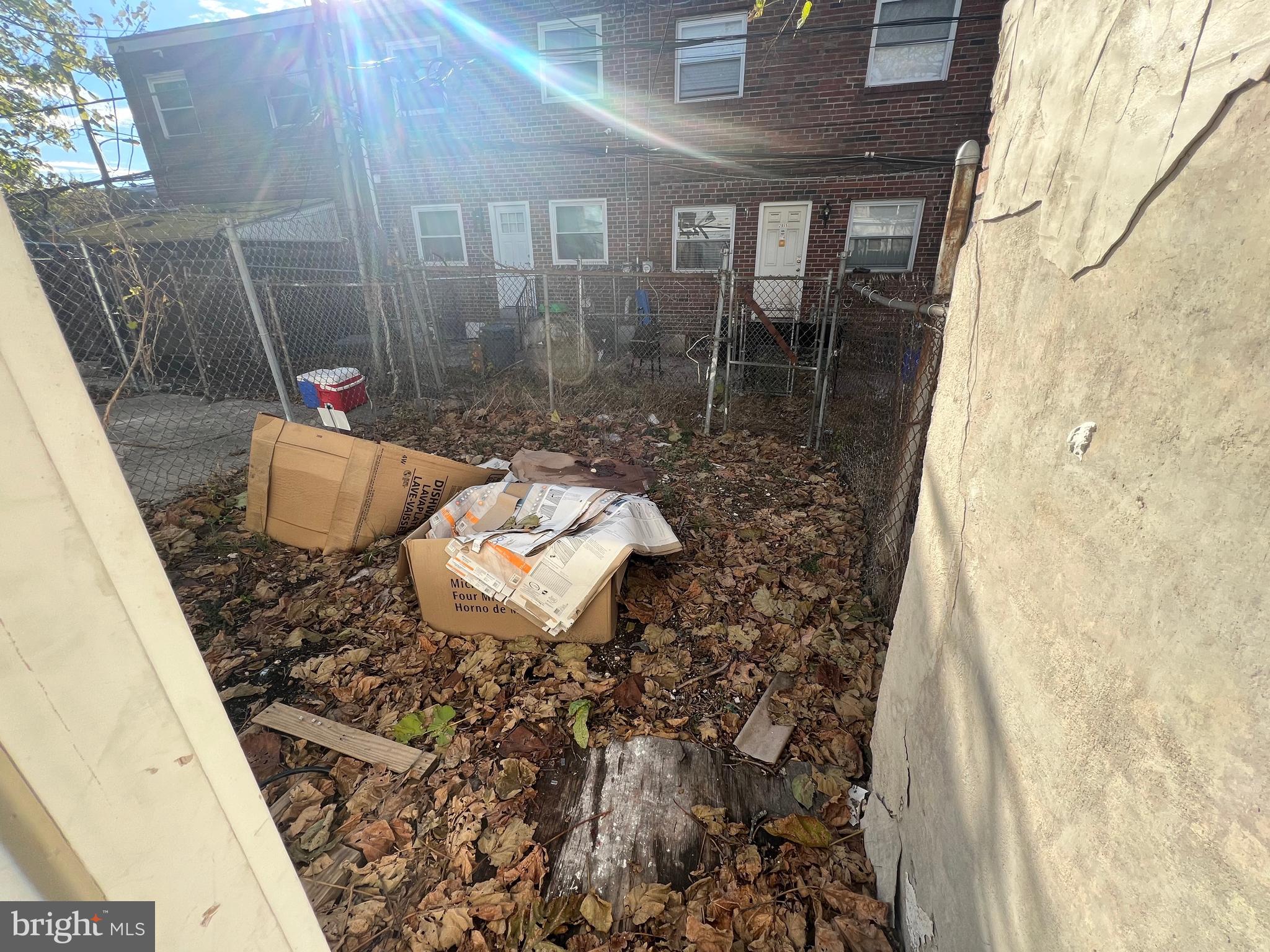 STRAWBERRY MANSION - Residential Lease