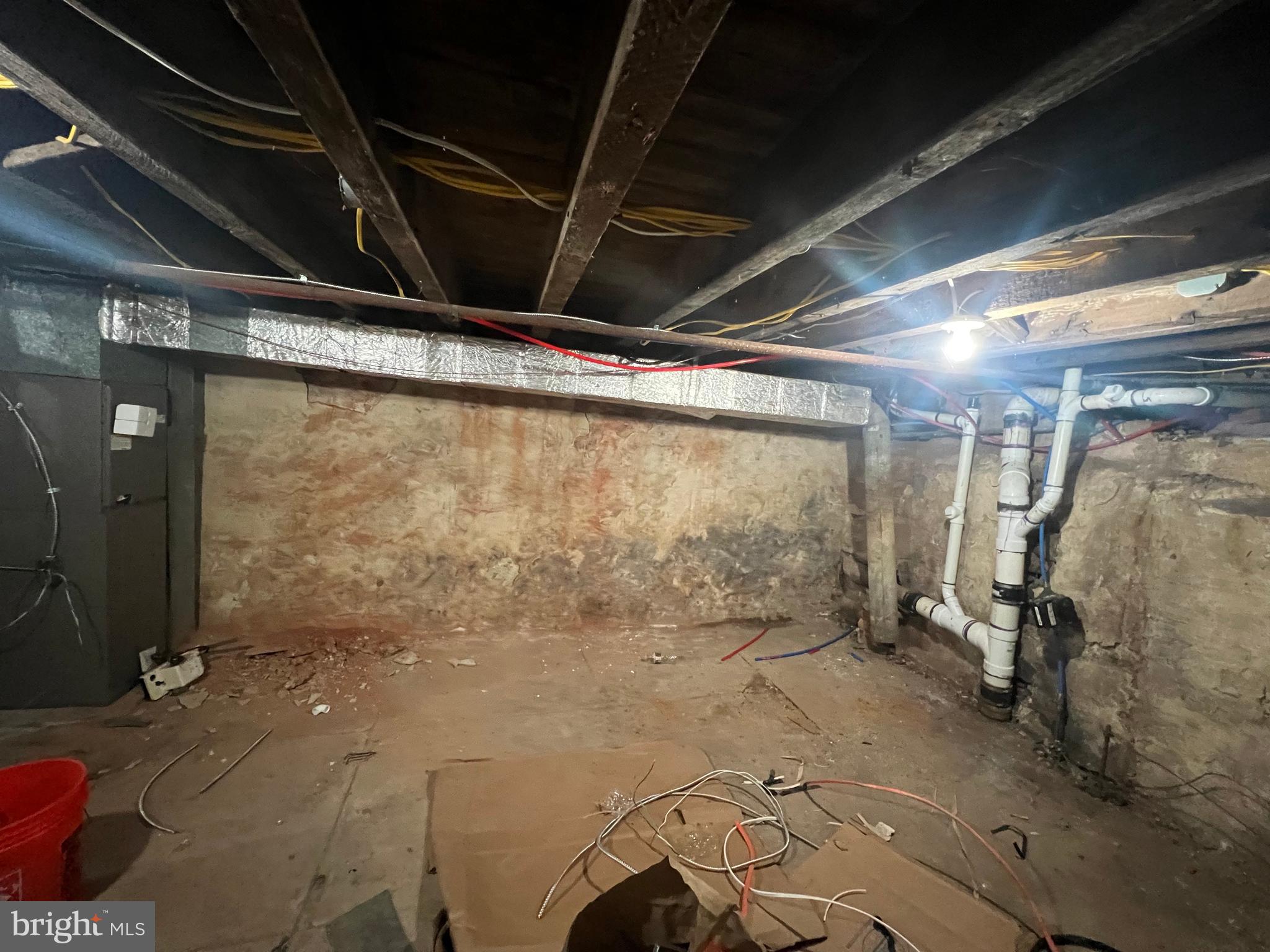 STRAWBERRY MANSION - Residential Lease