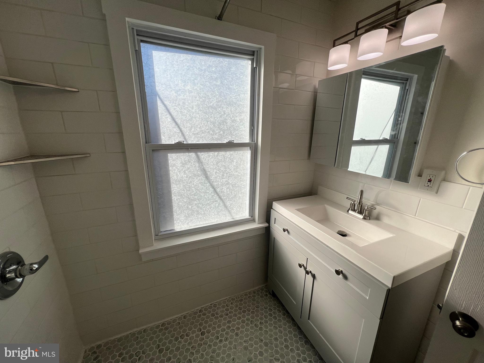 STRAWBERRY MANSION - Residential Lease