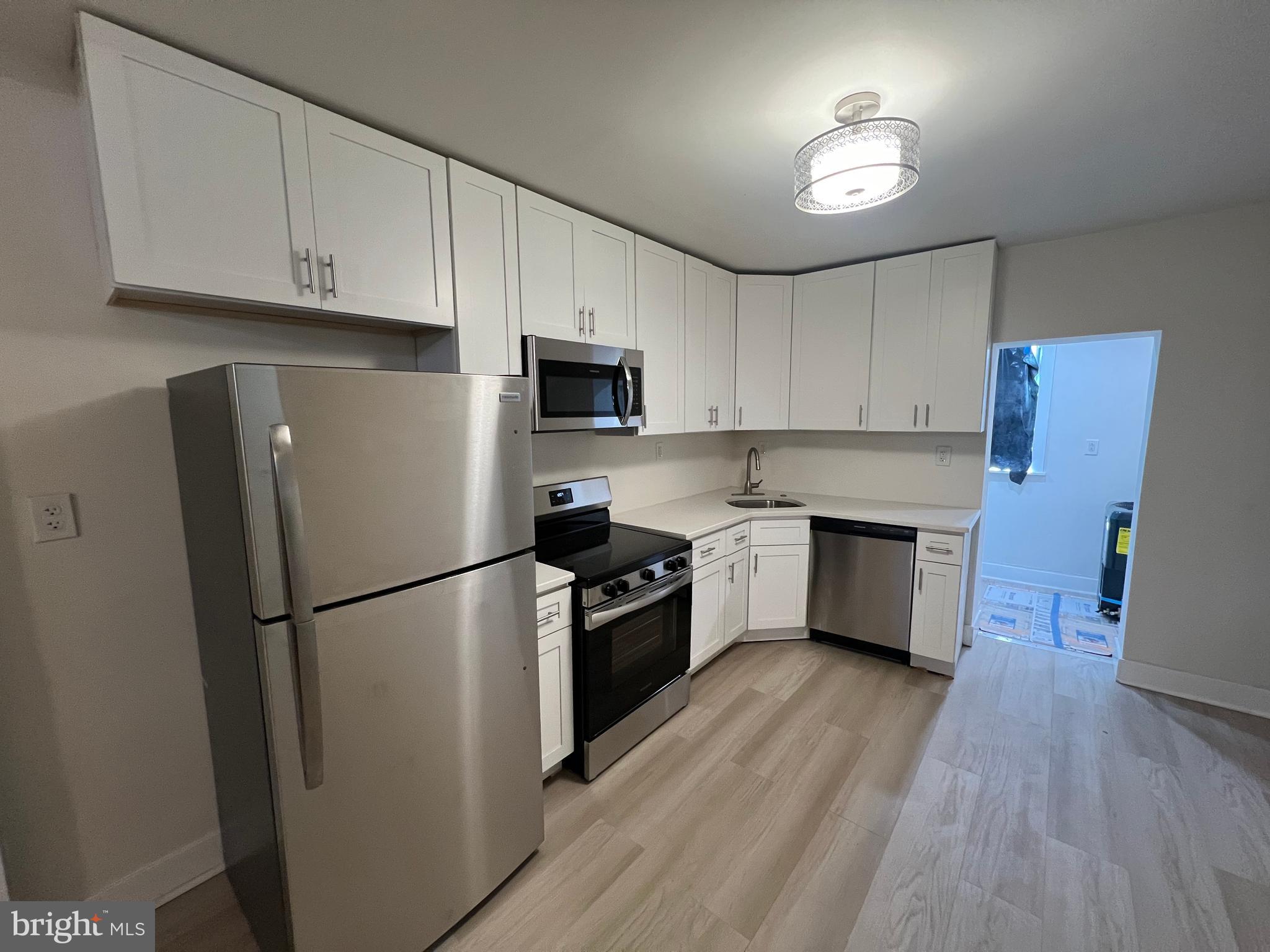 STRAWBERRY MANSION - Residential Lease