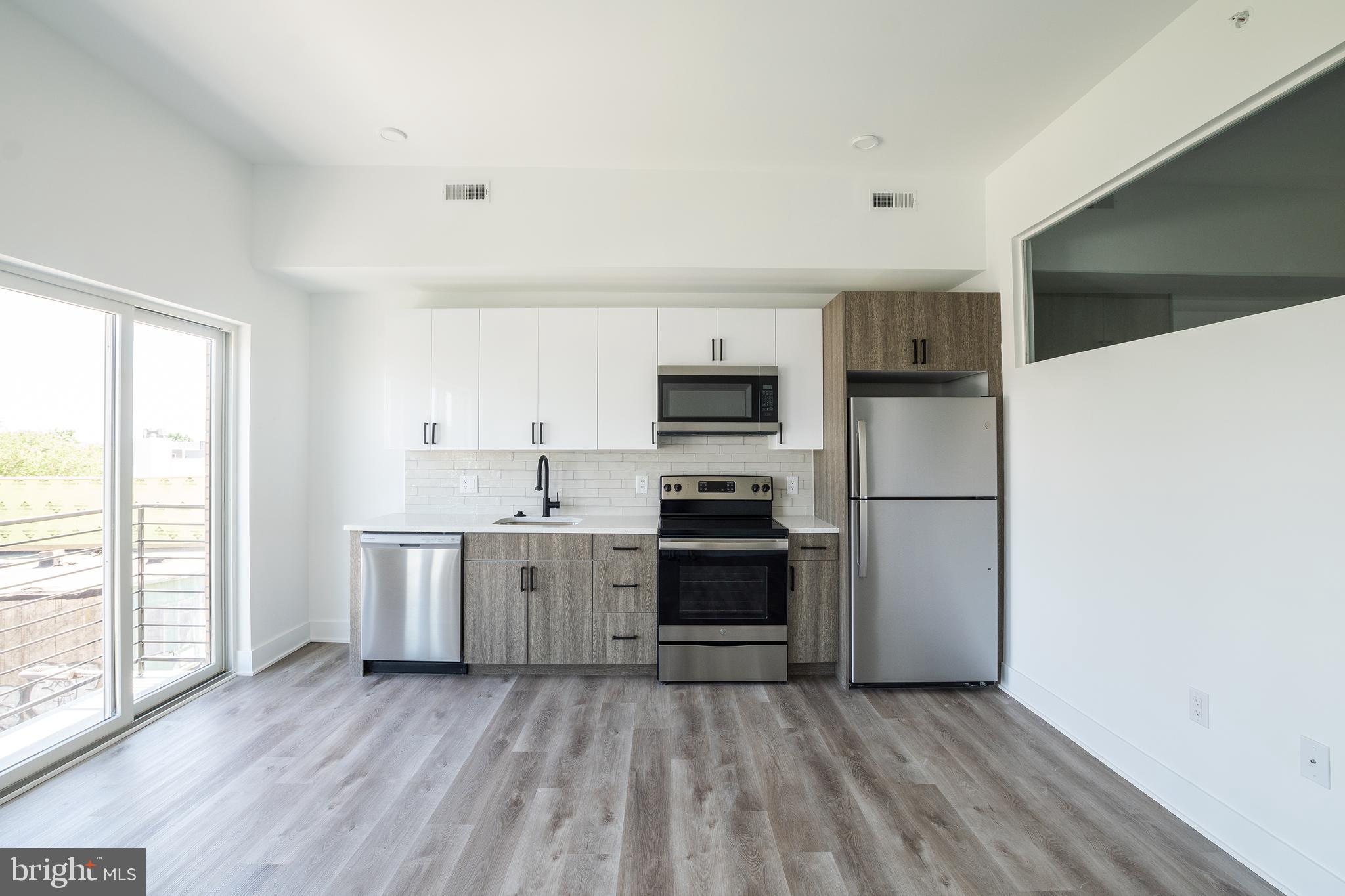 POINT BREEZE - Residential Lease