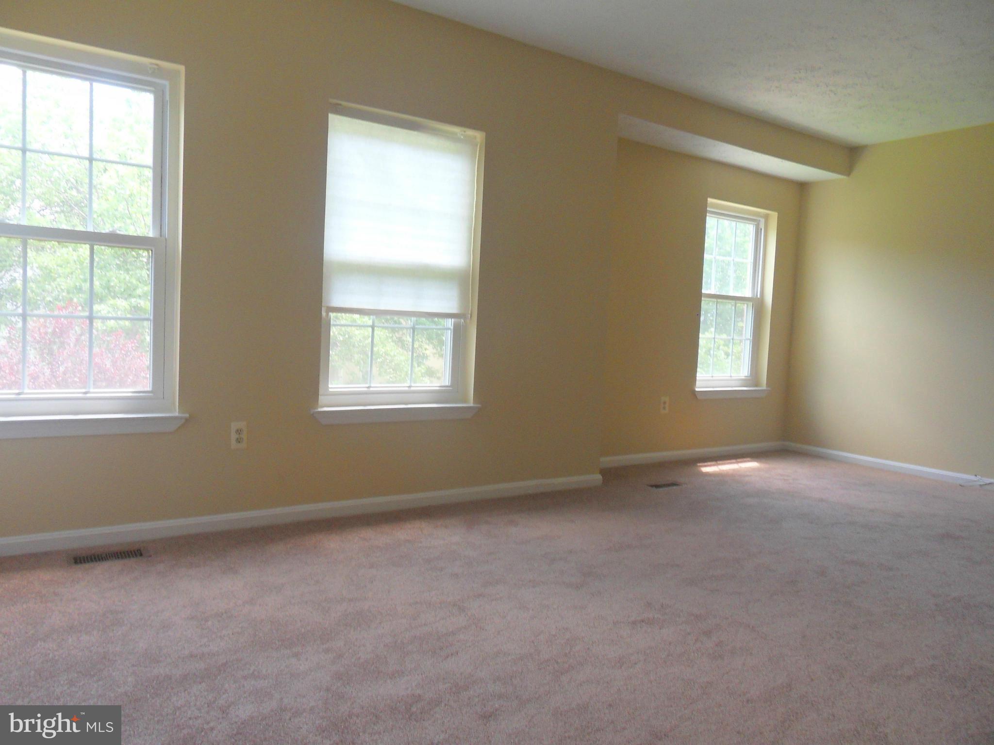 ST CHARLES SUB - HAMPSHIRE - Residential