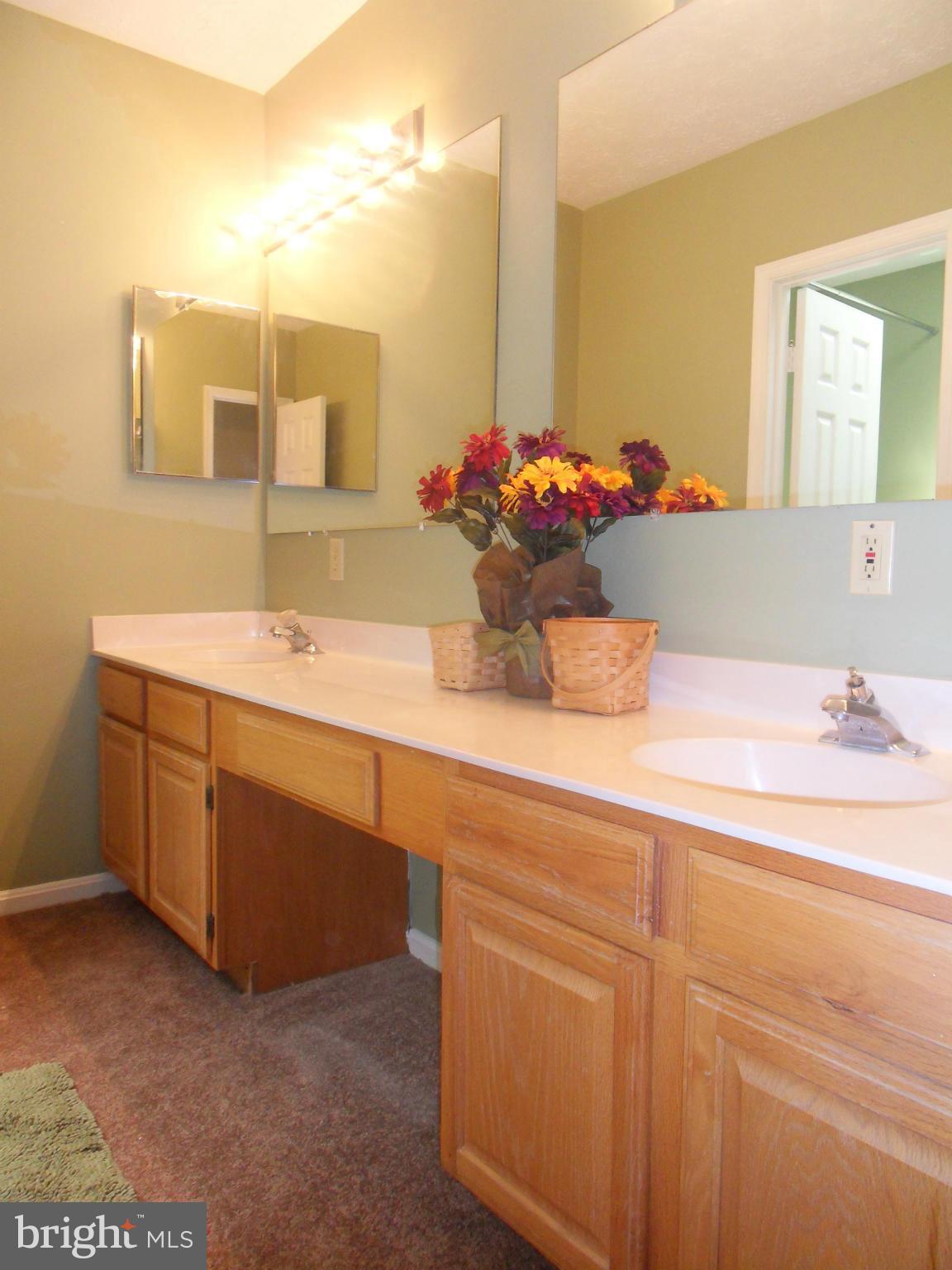 ST CHARLES SUB - HAMPSHIRE - Residential