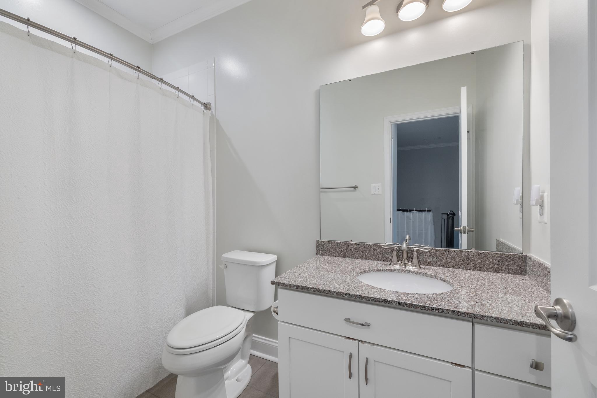 PONDVIEW - Residential