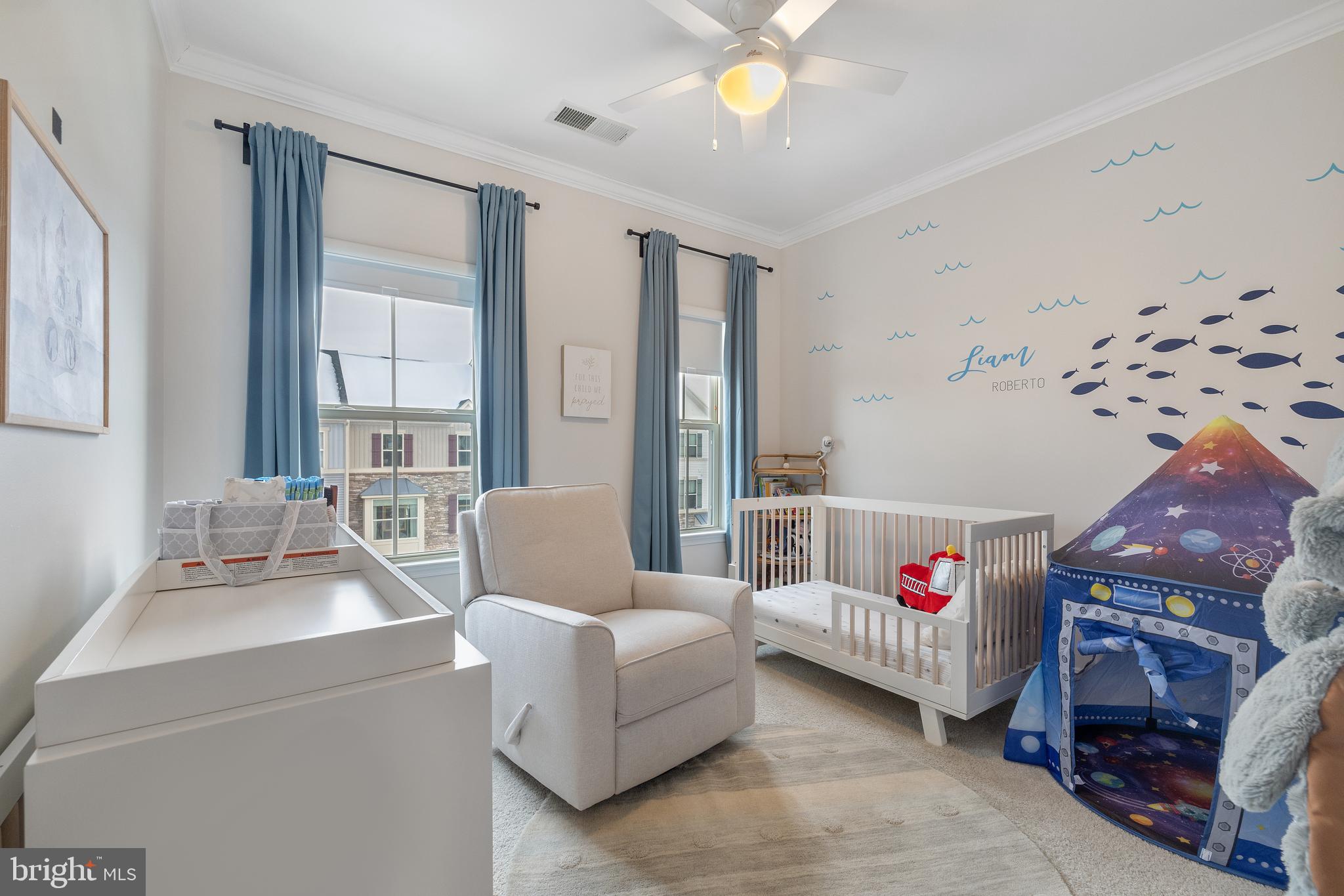 PONDVIEW - Residential