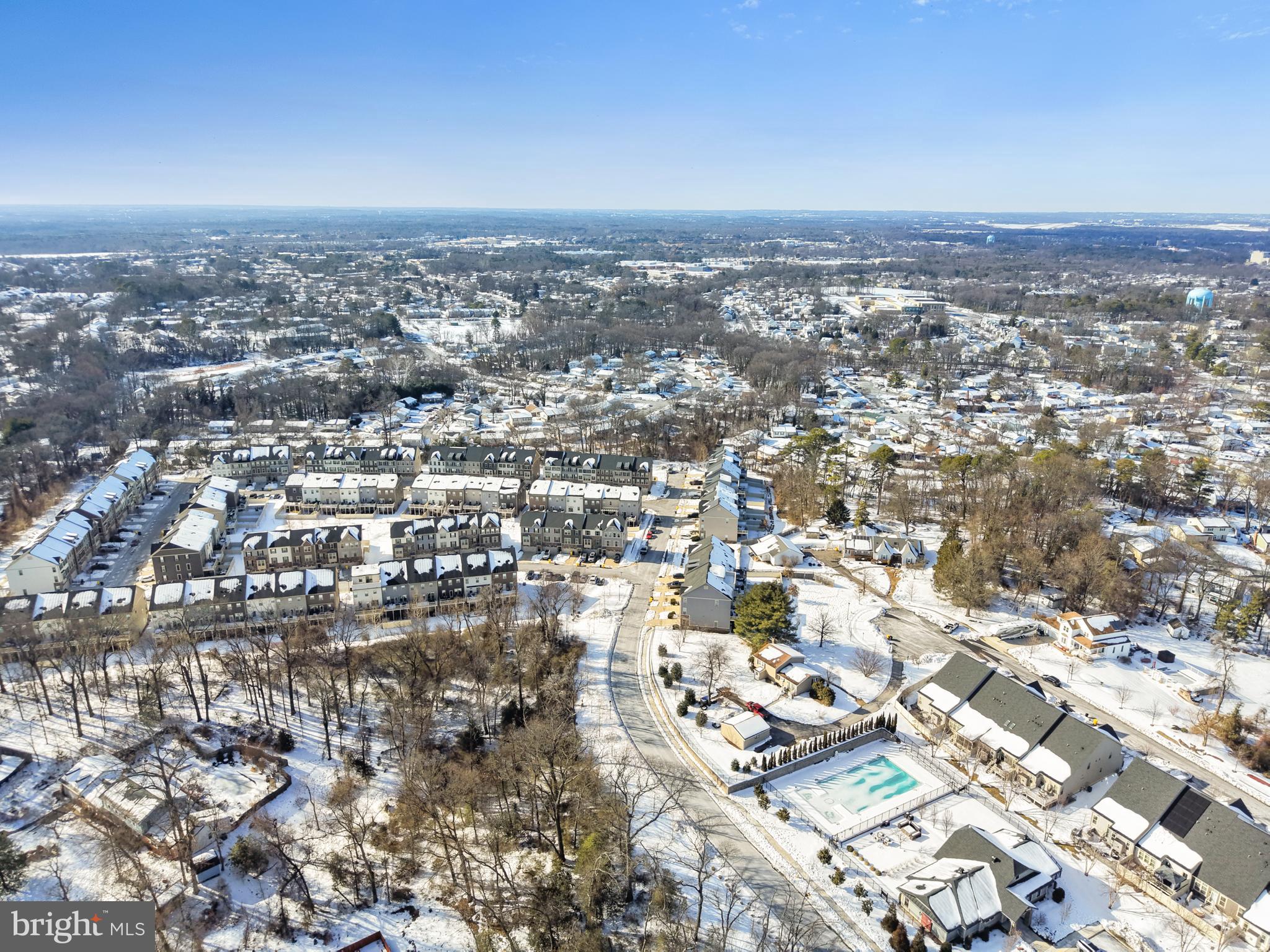 PONDVIEW - Residential