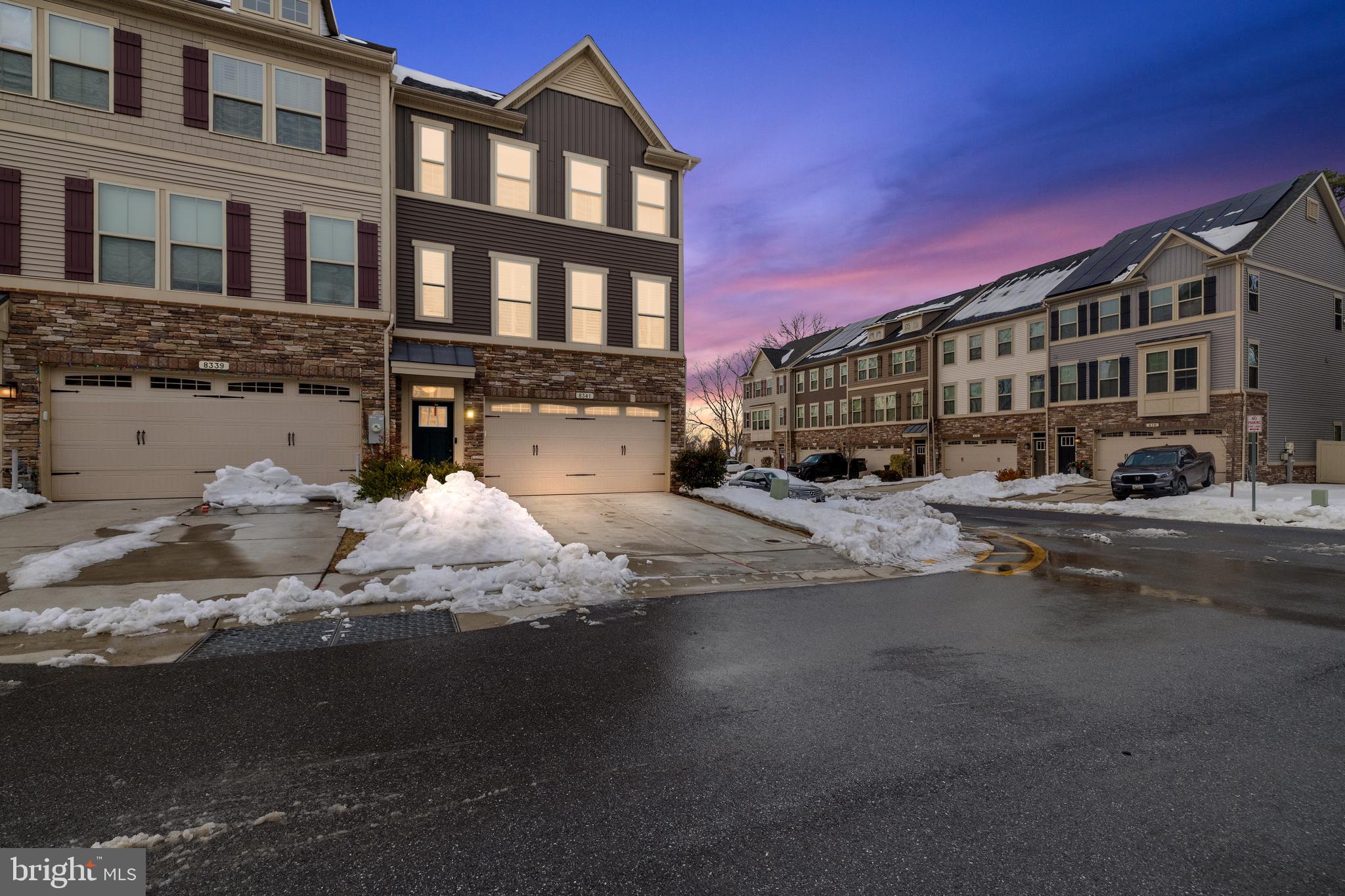 PONDVIEW - Residential