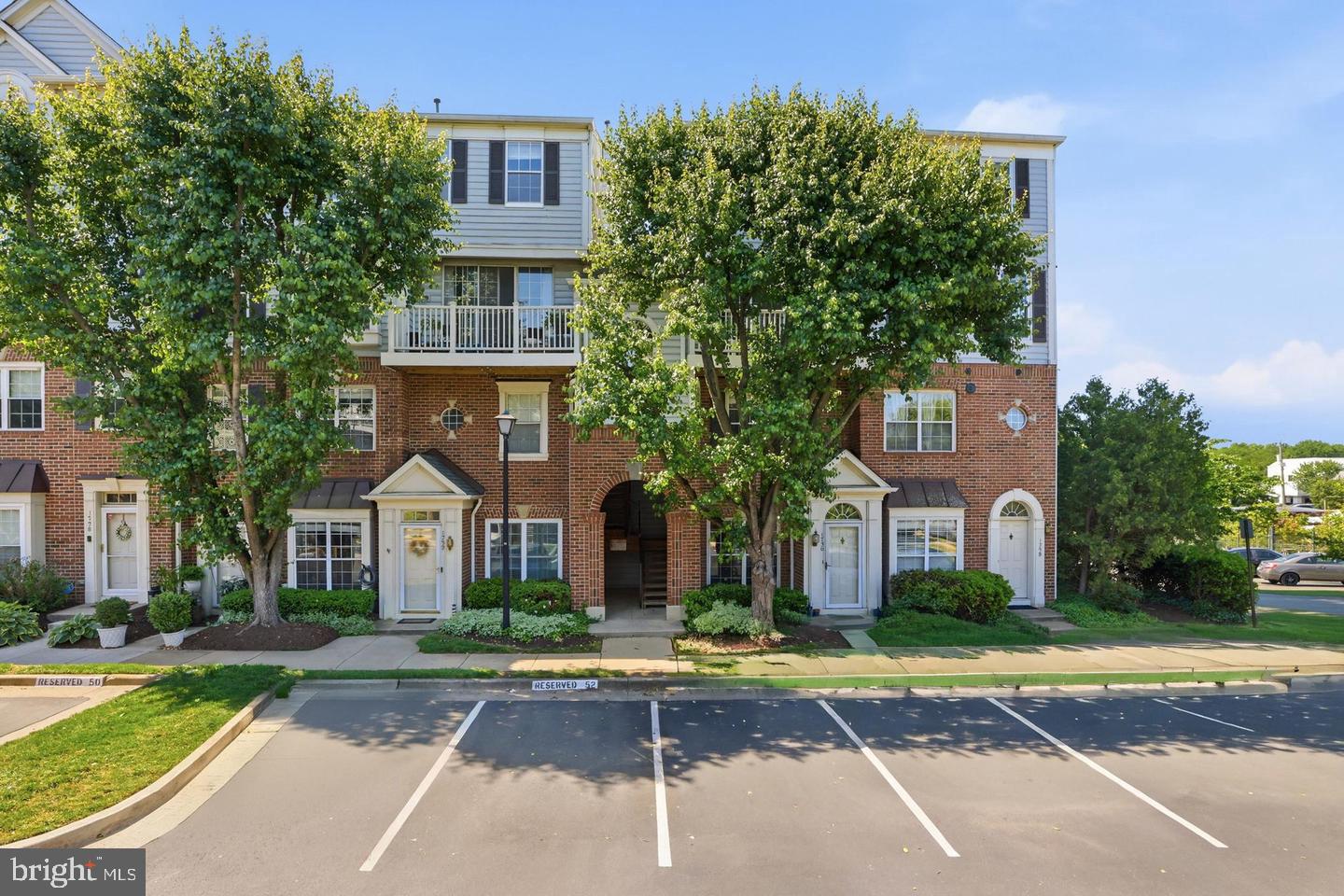 1734 KINGSGATE COURT 302