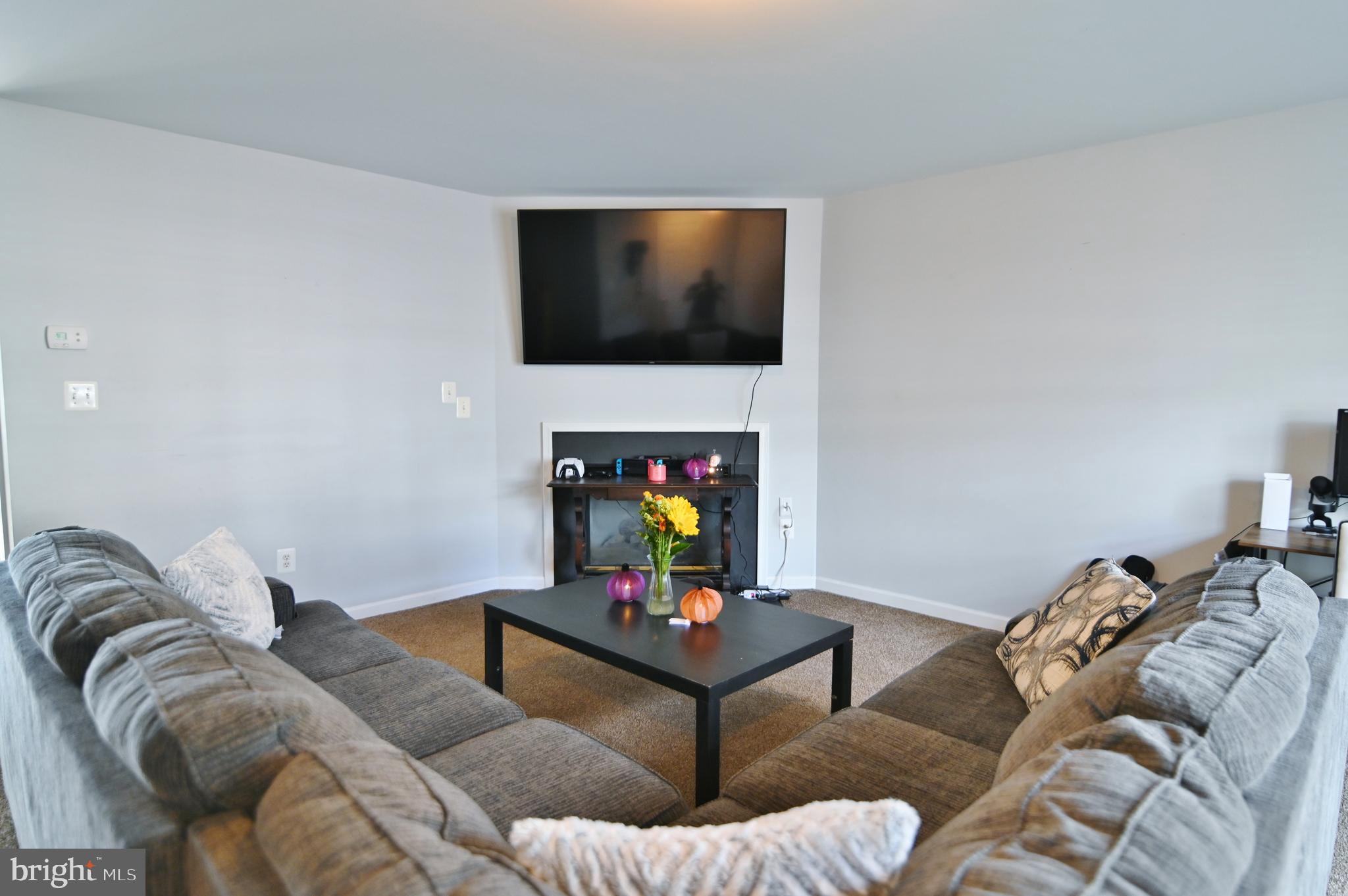 HUPPS RIDGE - Residential