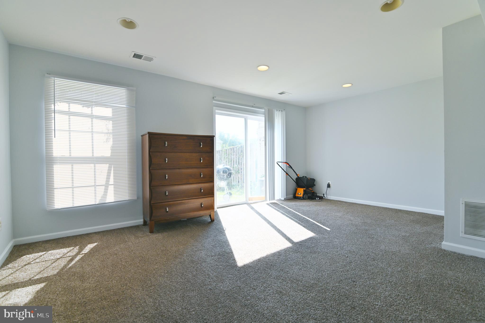 HUPPS RIDGE - Residential