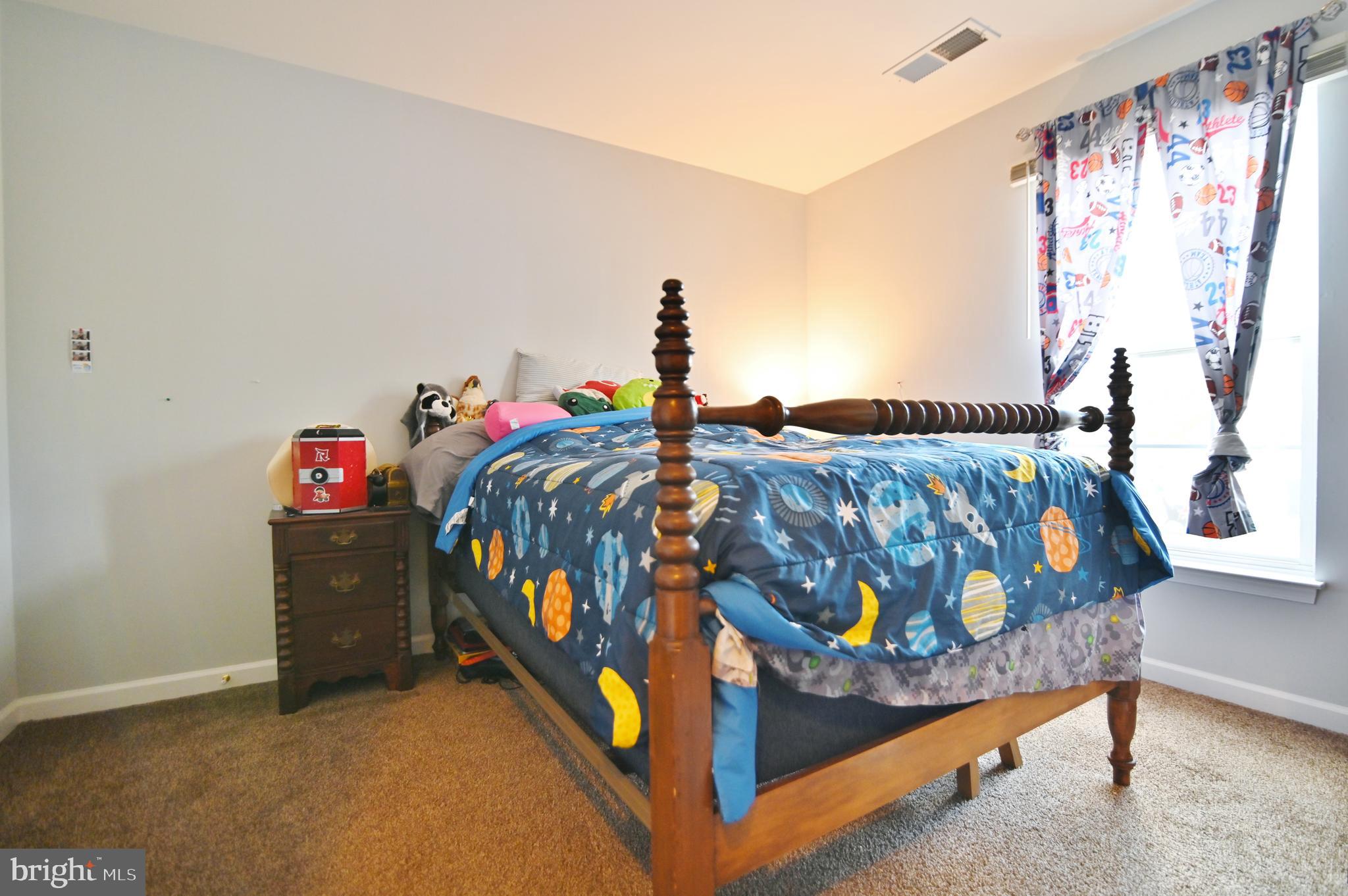 HUPPS RIDGE - Residential