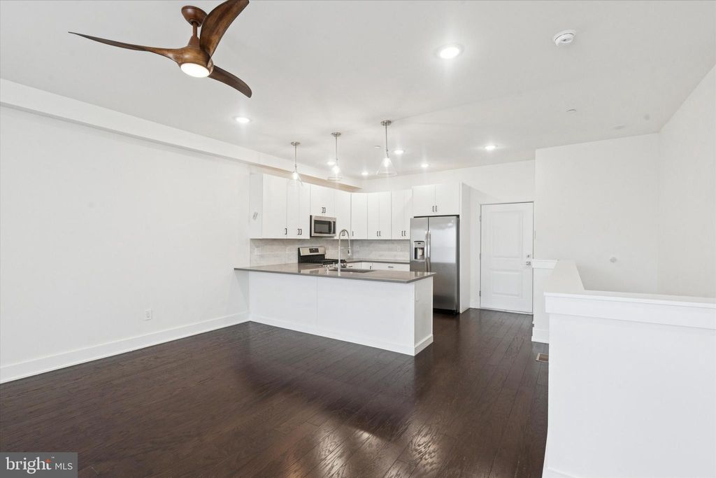 Photo of 518 W Montgomery Avenue #5, PHILADELPHIA, PA 19122 (MLS # PAPH2560512)