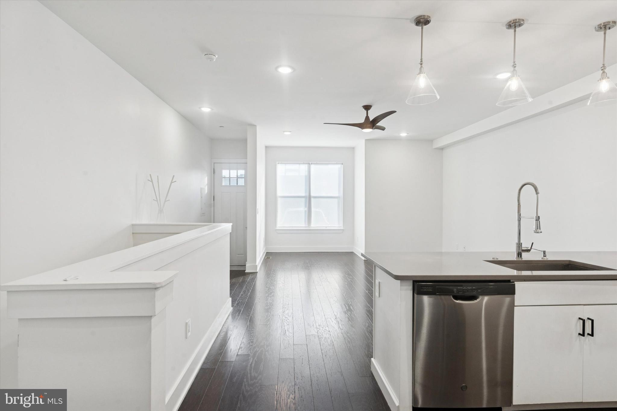 KENSINGTON - Residential